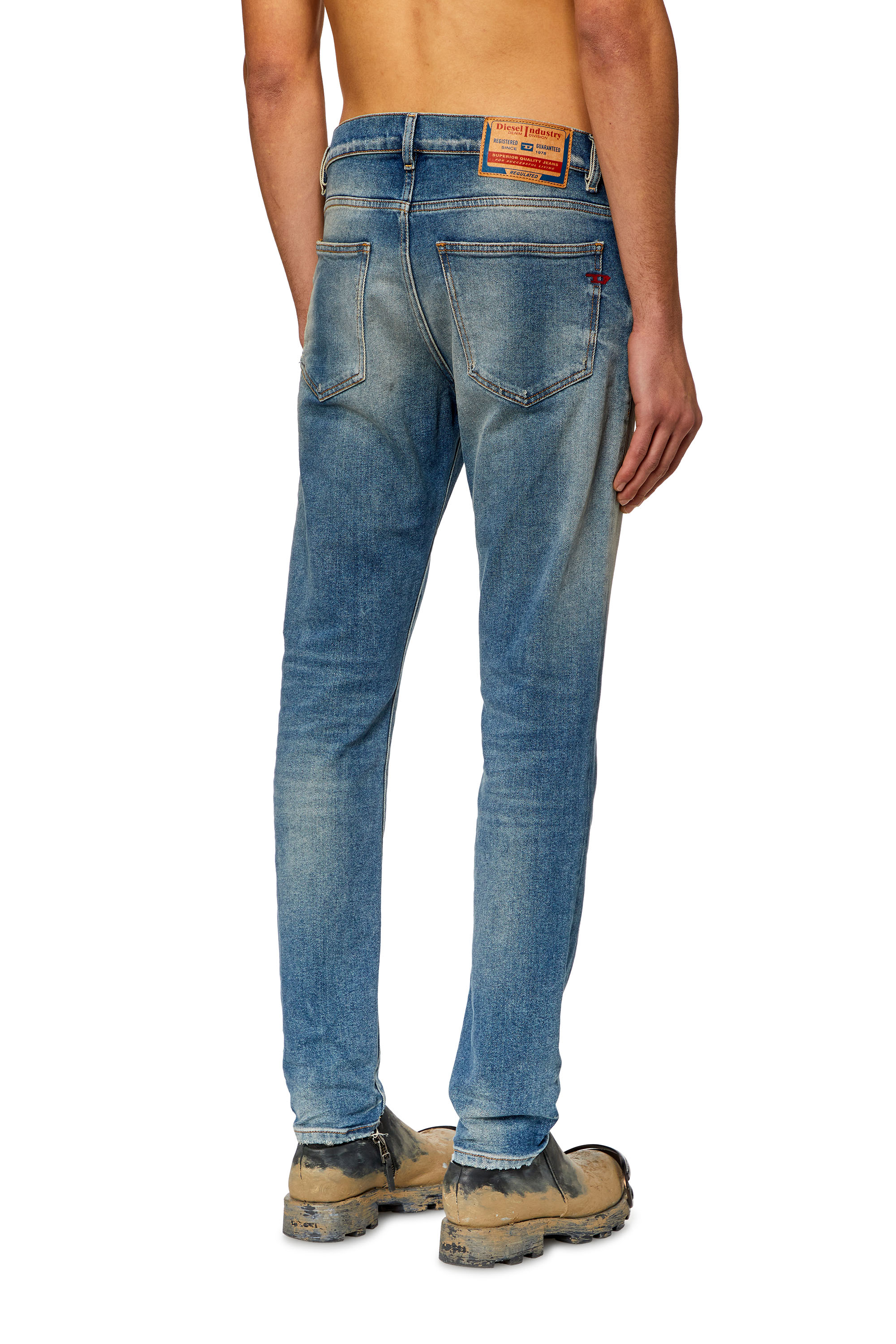Diesel - Slim Jeans 2019 D-Strukt 09H55, Azul Claro - Image 3