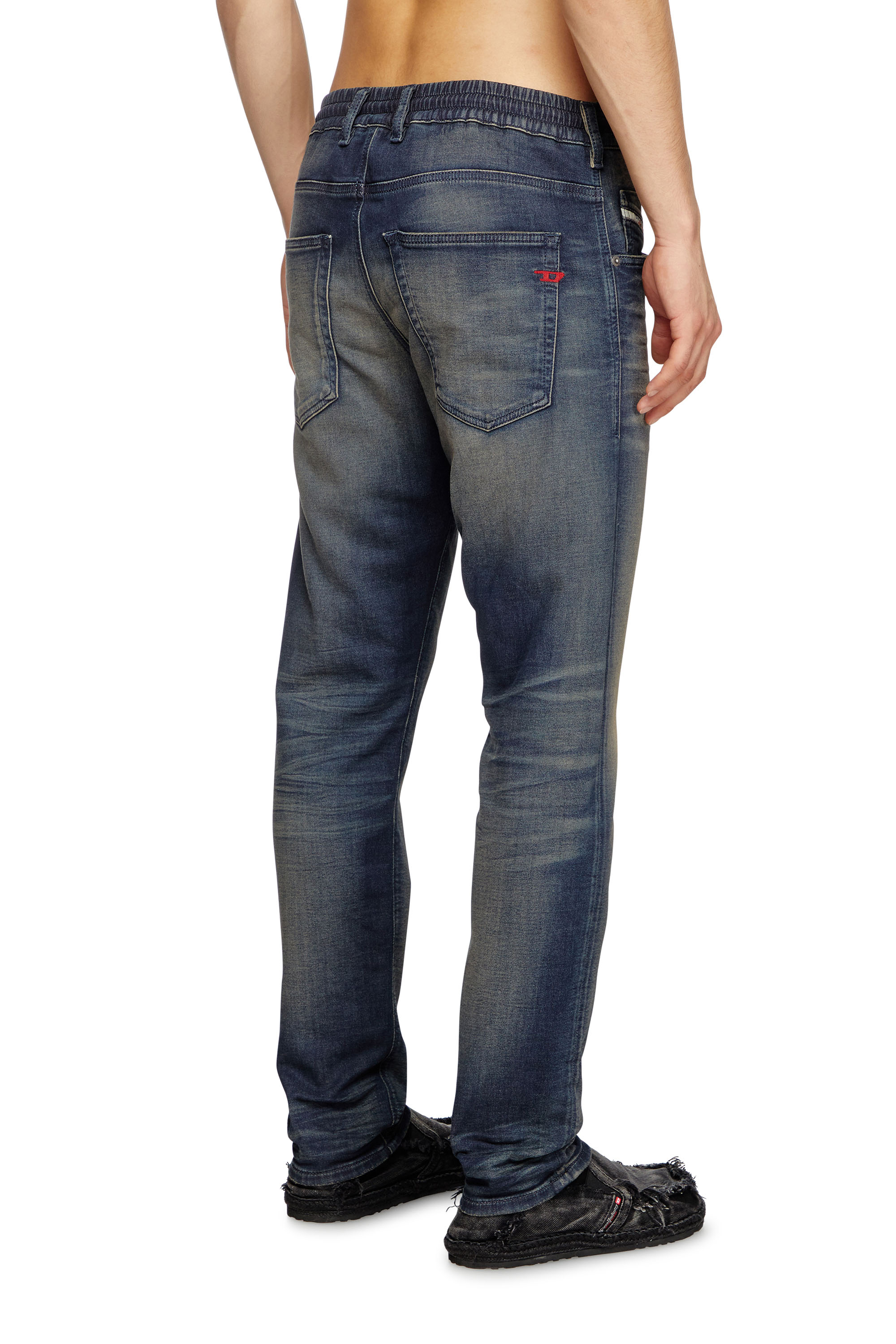 Diesel - Regular 2030 D-Krooley Joggjeans® 068PM Hombre, Azul Oscuro - 2