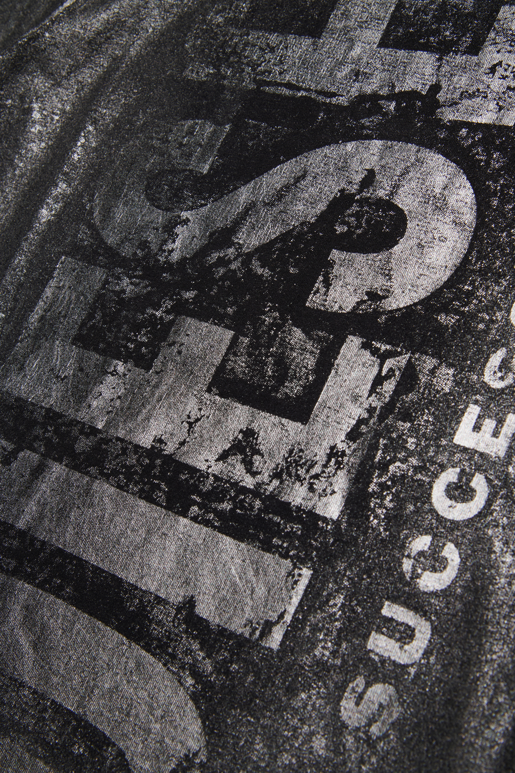 TBOXTQ23 OVER, Negro