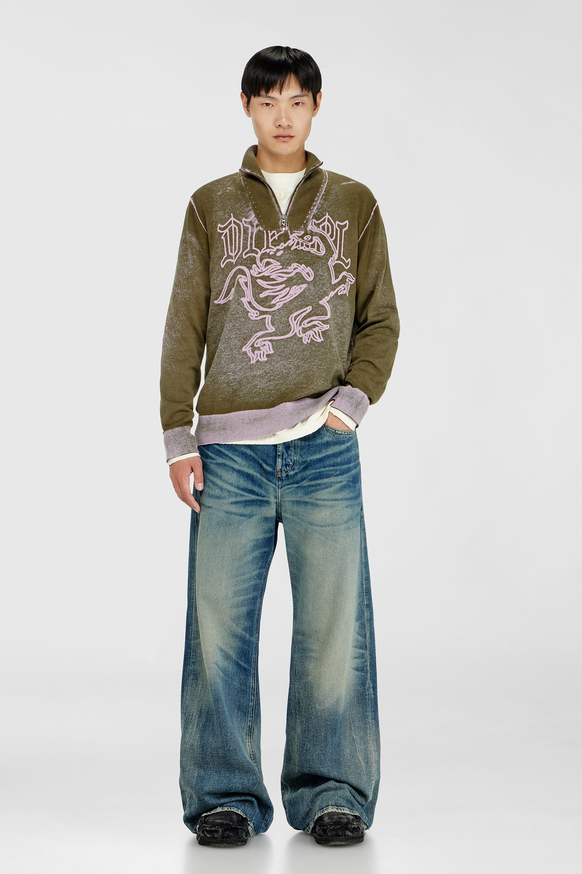 Diesel - K-LAUTARE, Treated half-zip jumper con motivo de griffin Hombre in Verde - 2