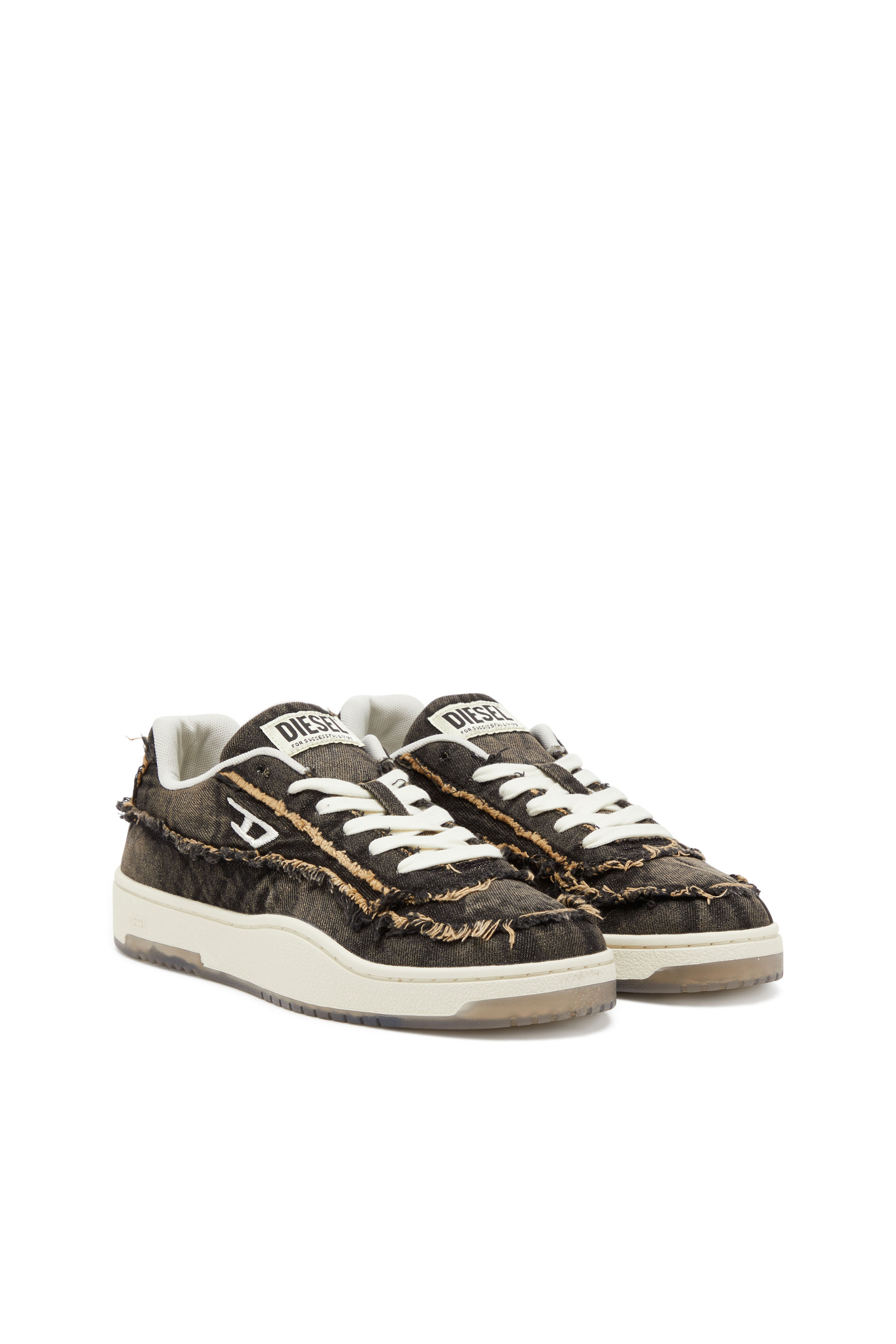 Diesel - S-TRACKER-D LOW, S-Tracker-D-Deportivas en denim deshilachado con suela transparente Hombre in Negro - 3
