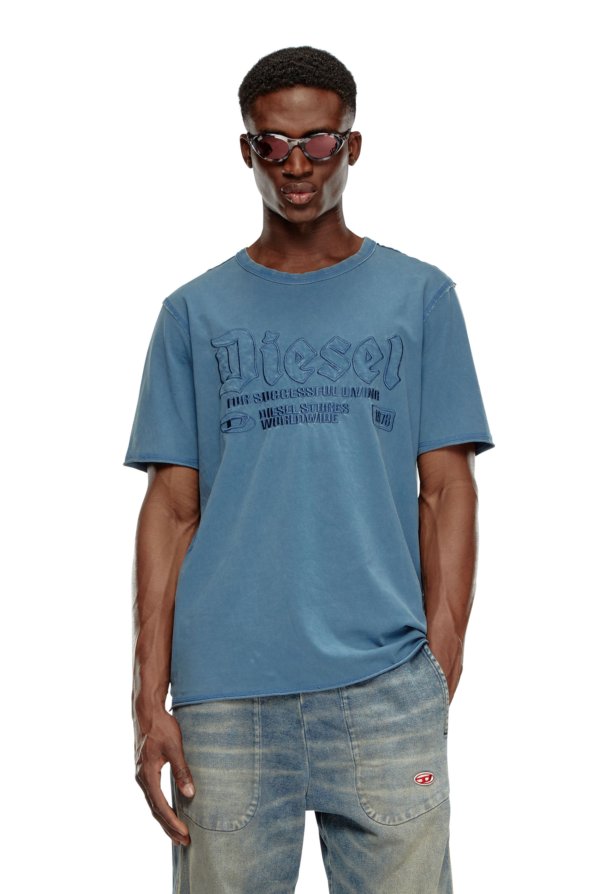 Diesel - T-RAWJUST, Hombre Camiseta desteñida con bordado a tono in Azul marino - Image 1