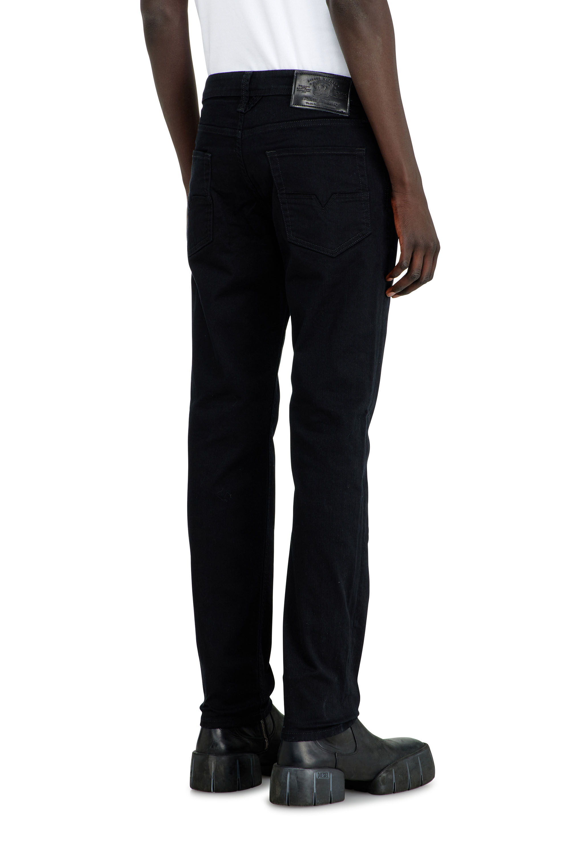 Diesel - Regular Jeans 1986 Larkee-Beex 0688H Hombre, Negro/Gris oscuro - 5