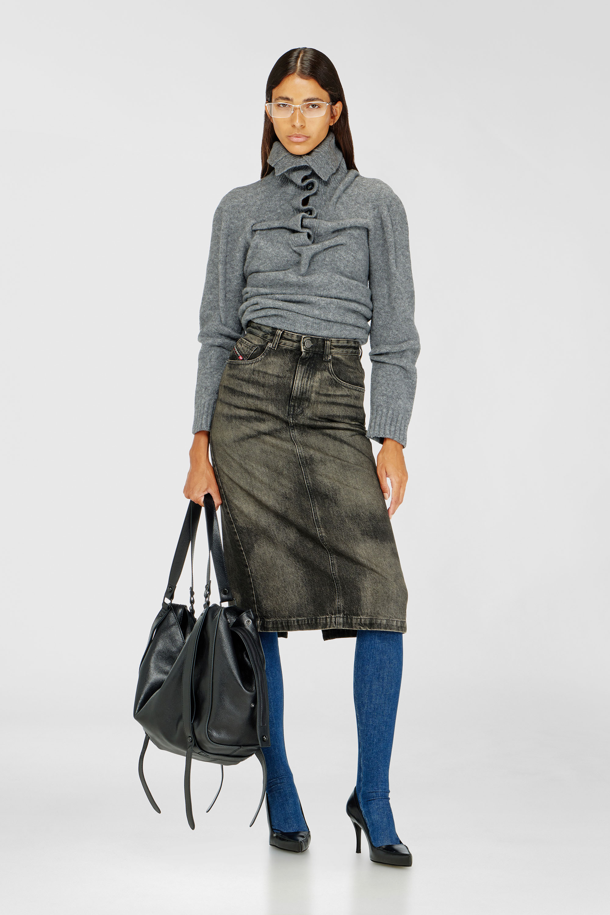 Falda l&aacute;piz de denim con efecto desgastado