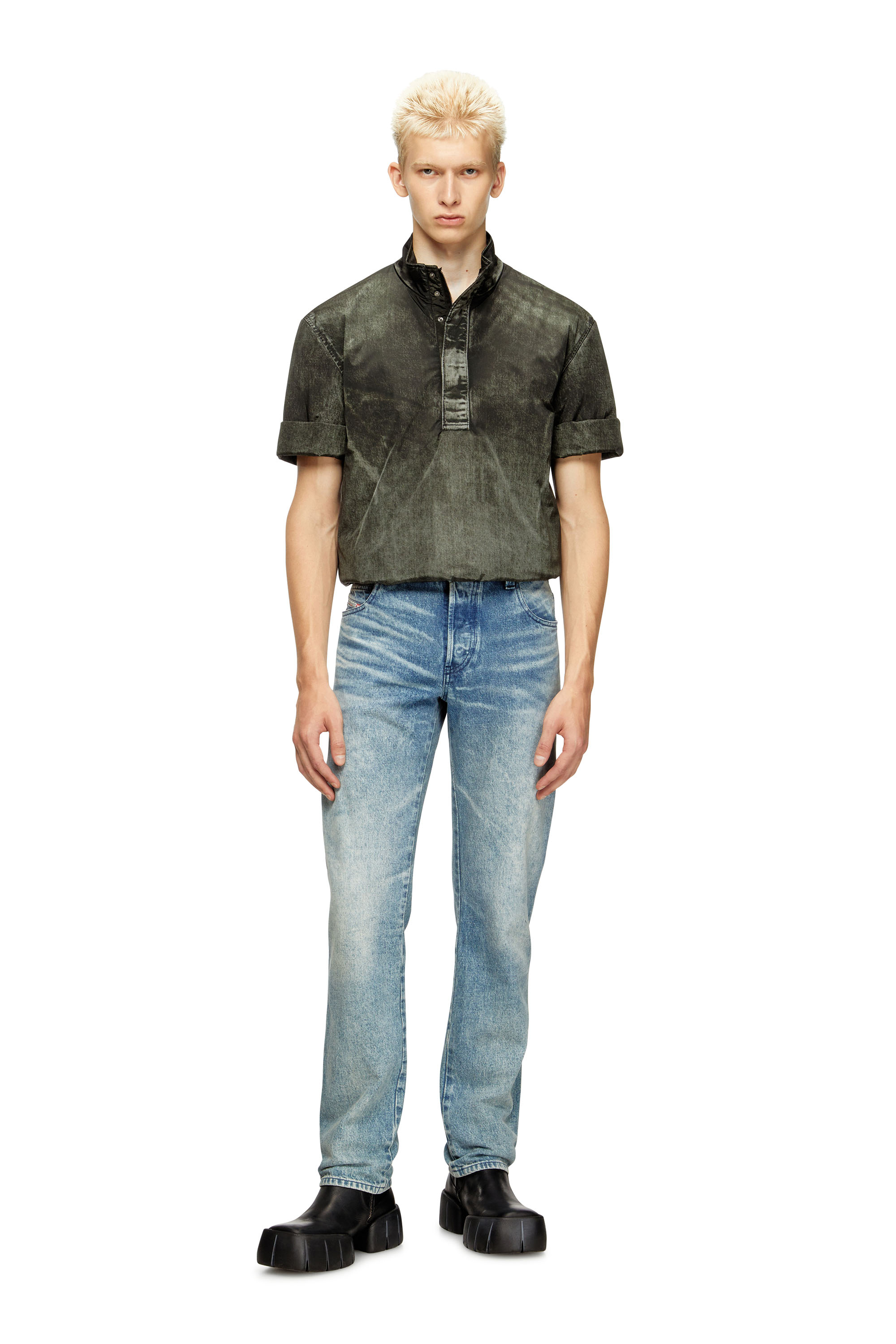 Diesel - J-VALOIS, Chaqueta de manga corta en nylon con efecto denim Hombre in Negro - 2