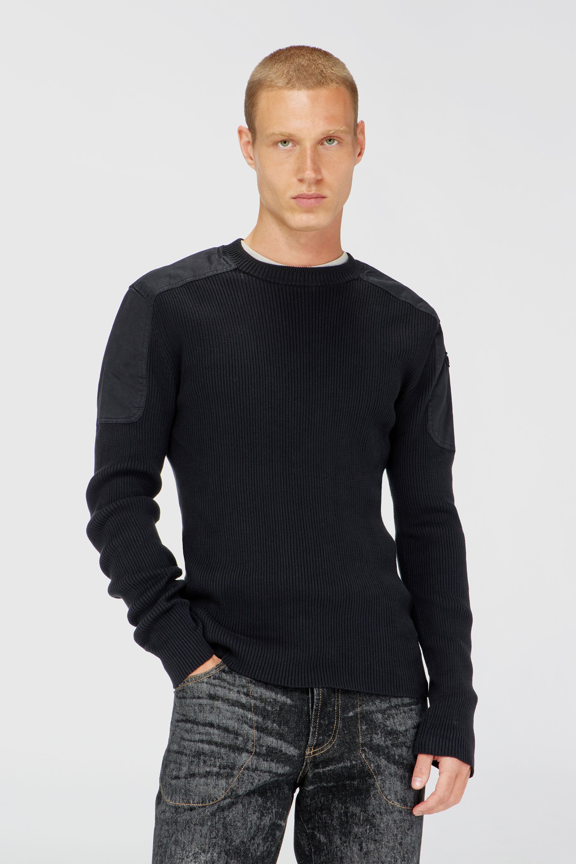 Diesel - K-MARTIN, Jersey en canal&eacute; con paneles en los hombros Hombre in Negro - 1