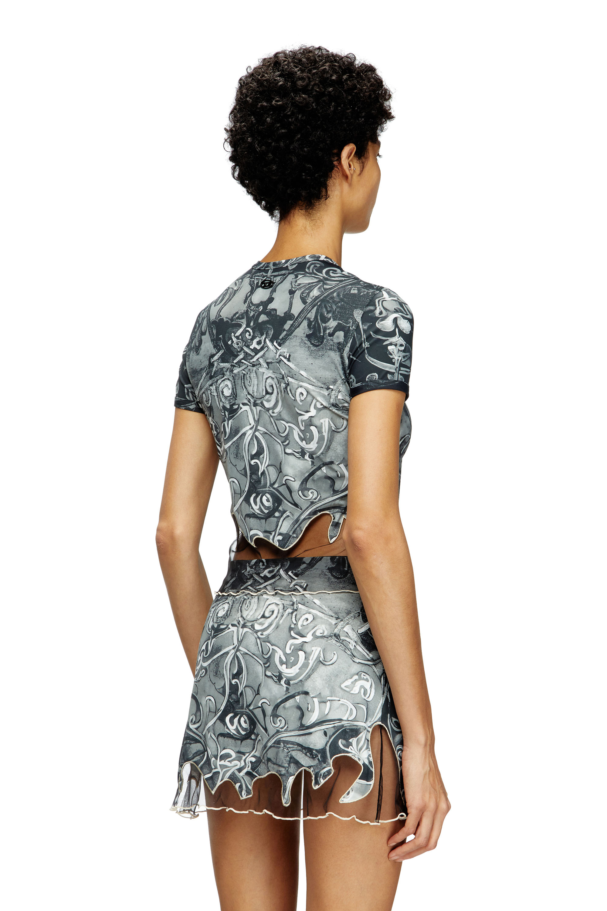Diesel - T-INLAY, Camiseta de nailon con estampado heráldico Mujer in Multicolor - 4