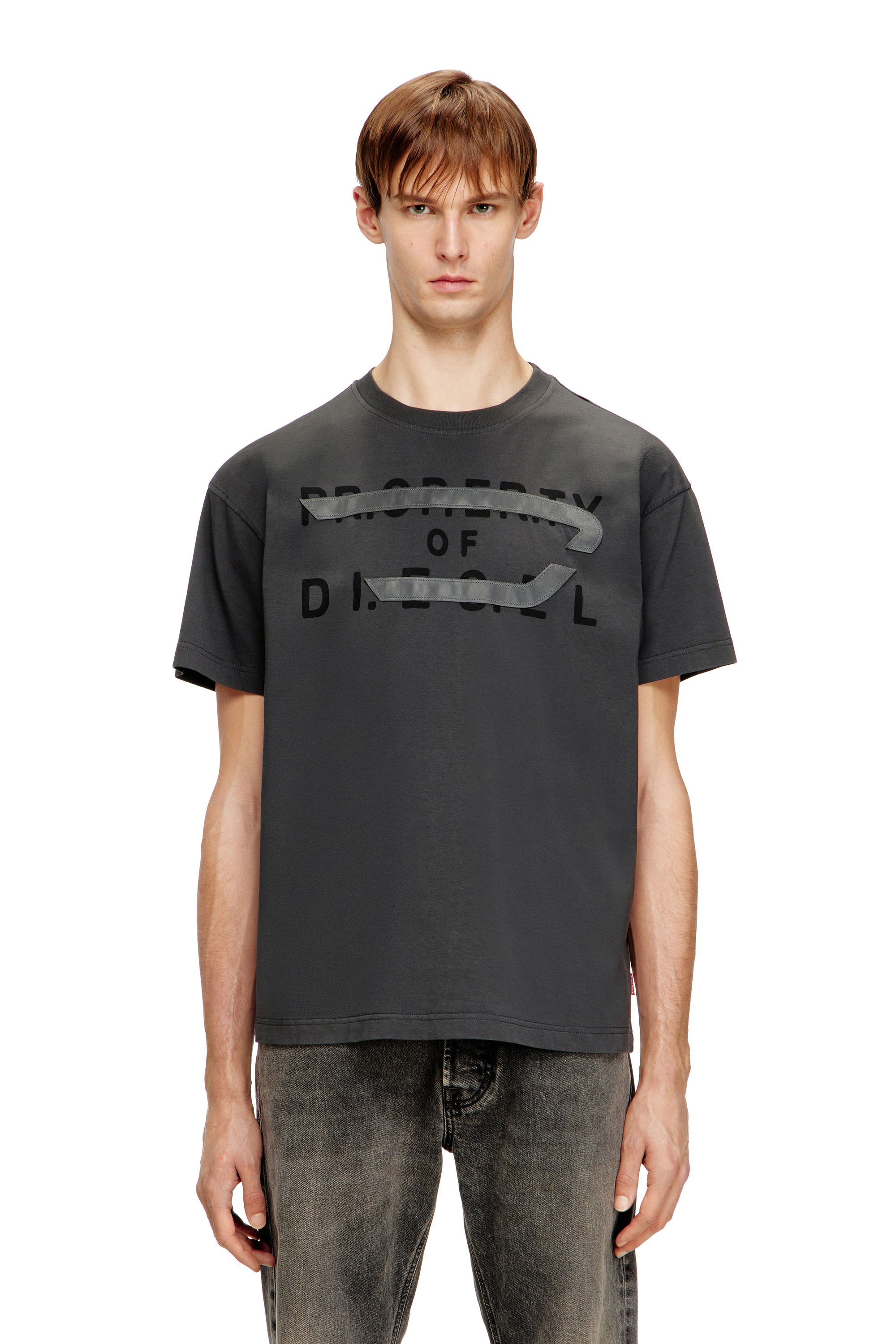 Diesel - T-NORM-V11, Camiseta regular con aplique de D Hombre in Gris - 1