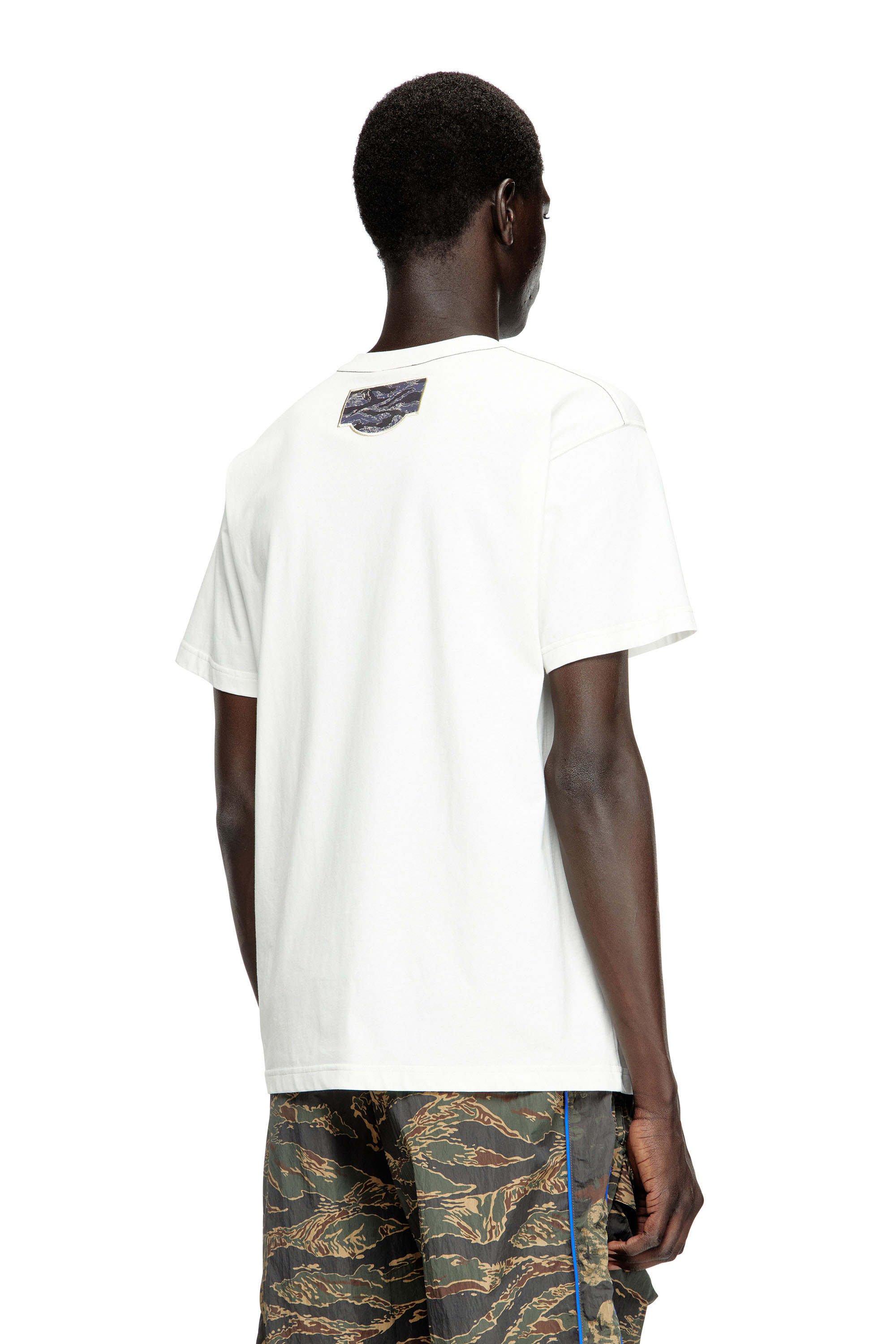 Diesel - T-NORM-T3, Camiseta con parche del logotipo de camuflaje Hombre in ToBeDefined - 4