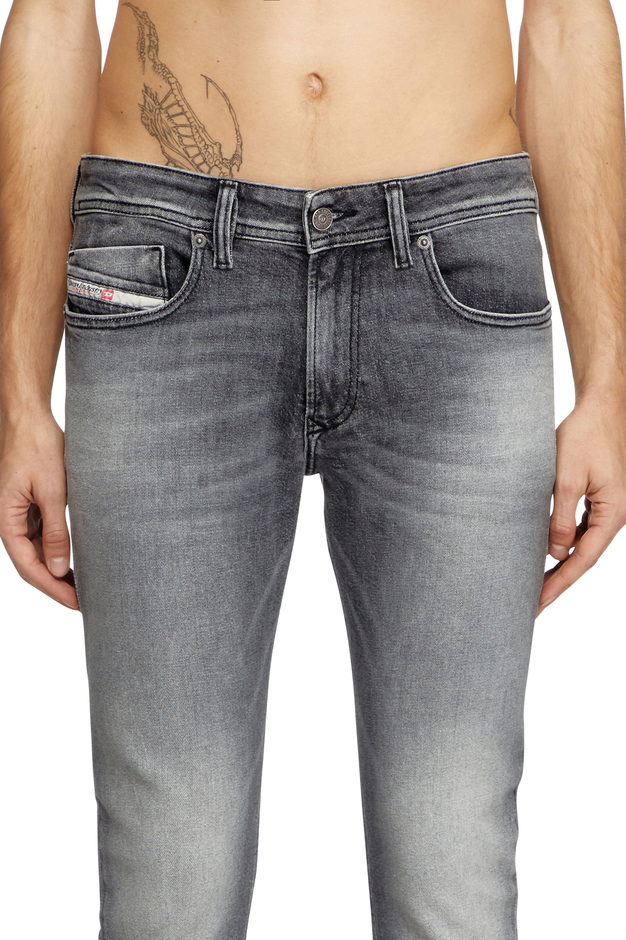 Diesel - Skinny Jeans 1979 Sleenker 0BMBS Hombre, Gris Claro - 5