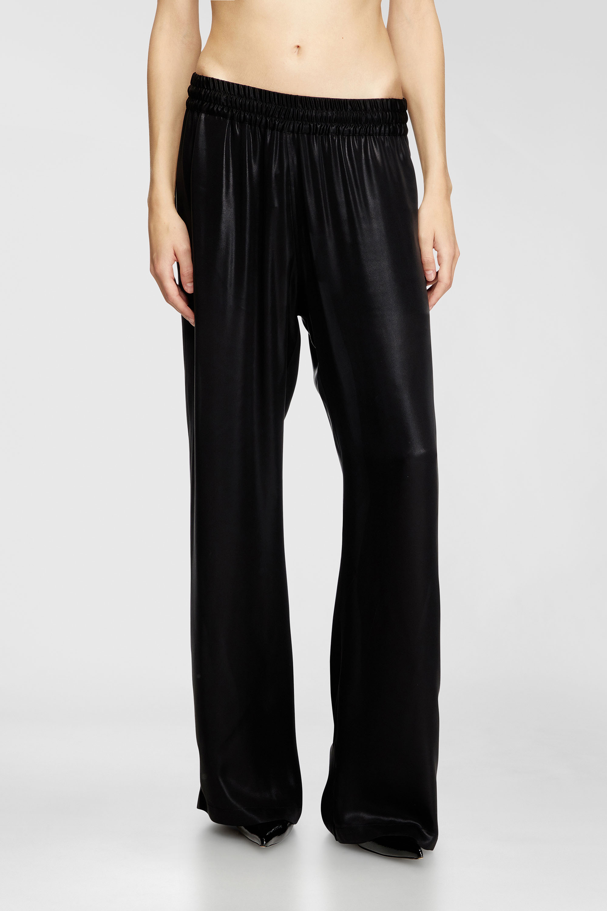 Diesel - P-DREYER-C-WN-Q1, Pantalones deportivos de sat&eacute;n Mujer in Negro - 1
