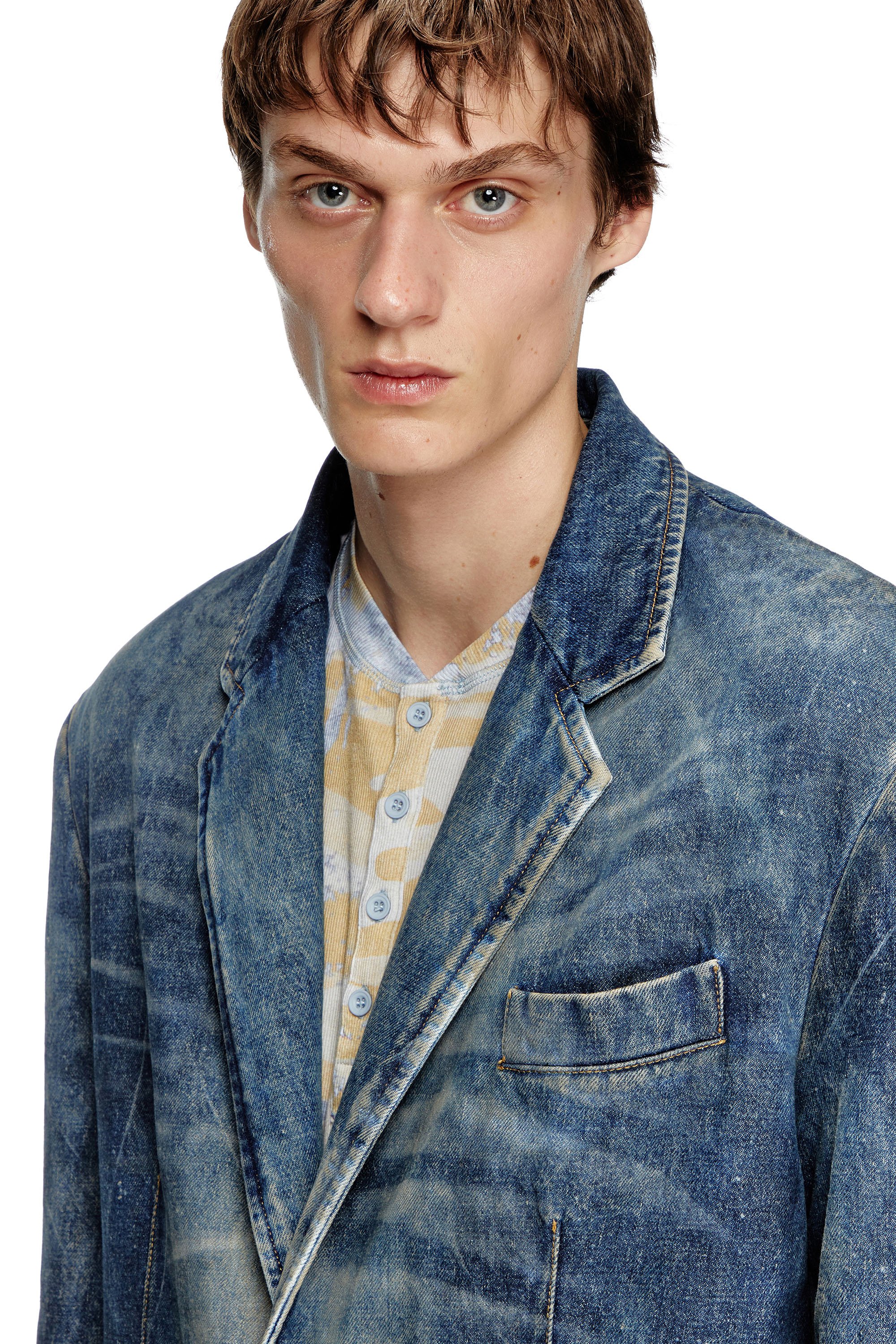 Diesel - D-OVER-DD, Blazer en denim tratado a mano con efecto de suciedad Unisex in Azul marino - 6