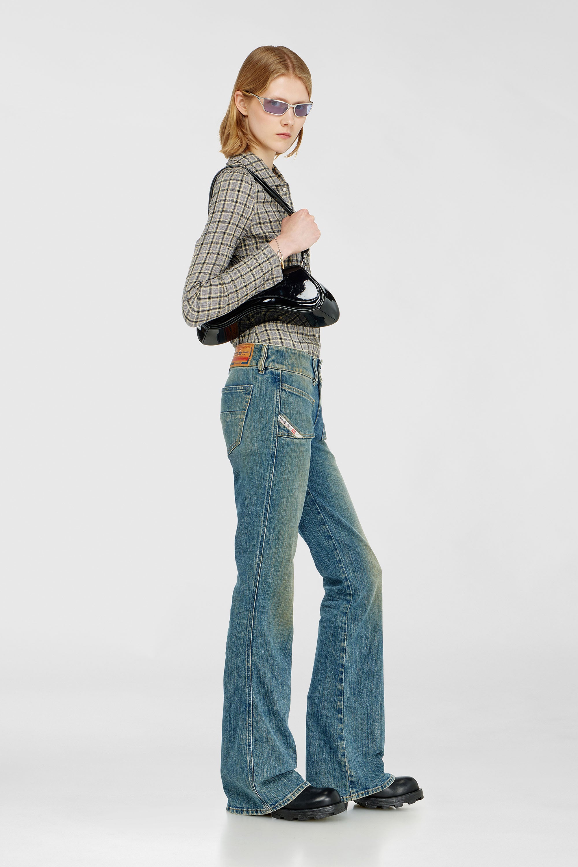 Diesel - Bootcut Jeans D-Hush 007EJ Mujer, Azul medio - 2