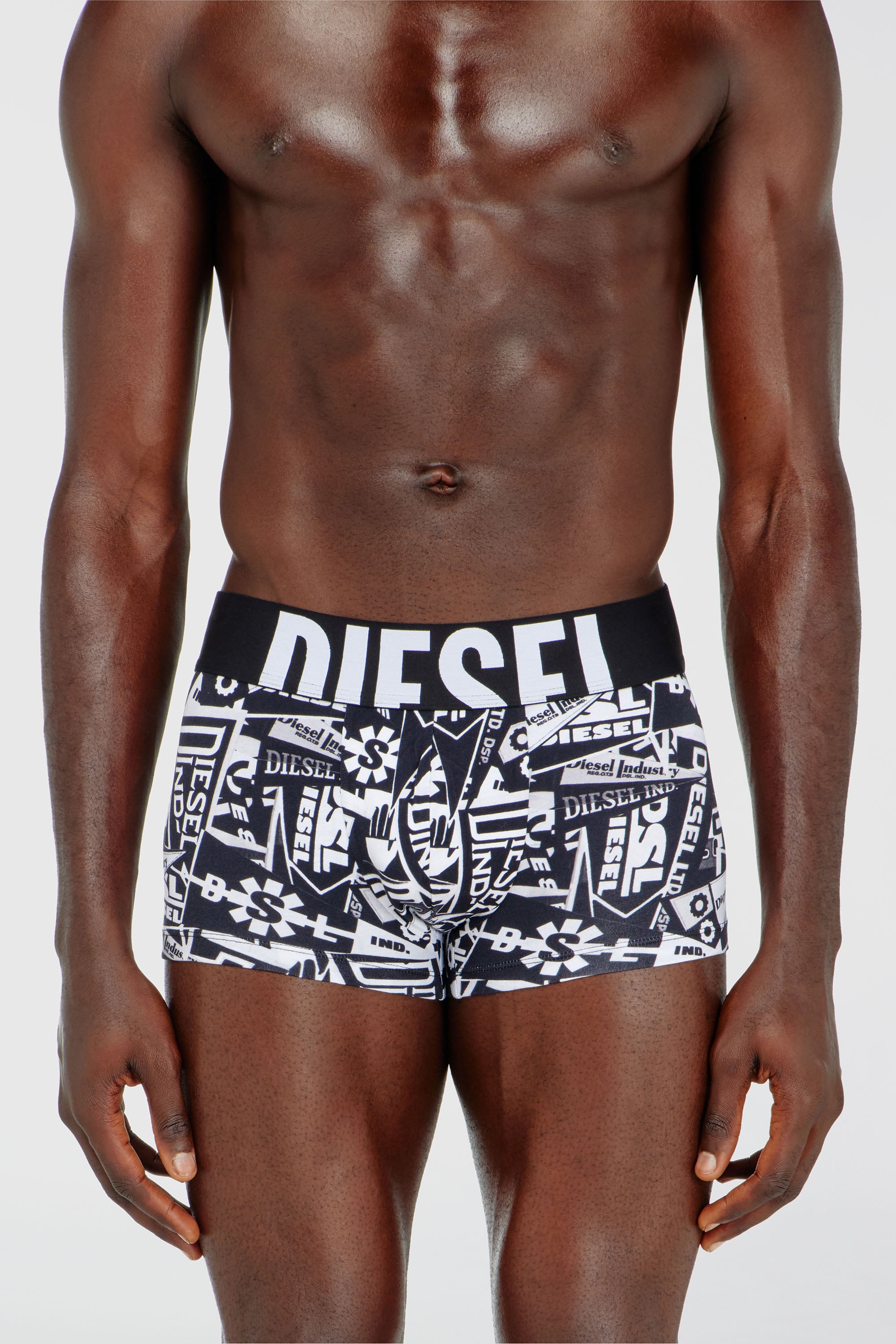 Diesel - UMBX-DAMIENTHREEPACK-5.5EL, Pack de tres b&oacute;xers con estampado de bandera Hombre in Multicolor - 2