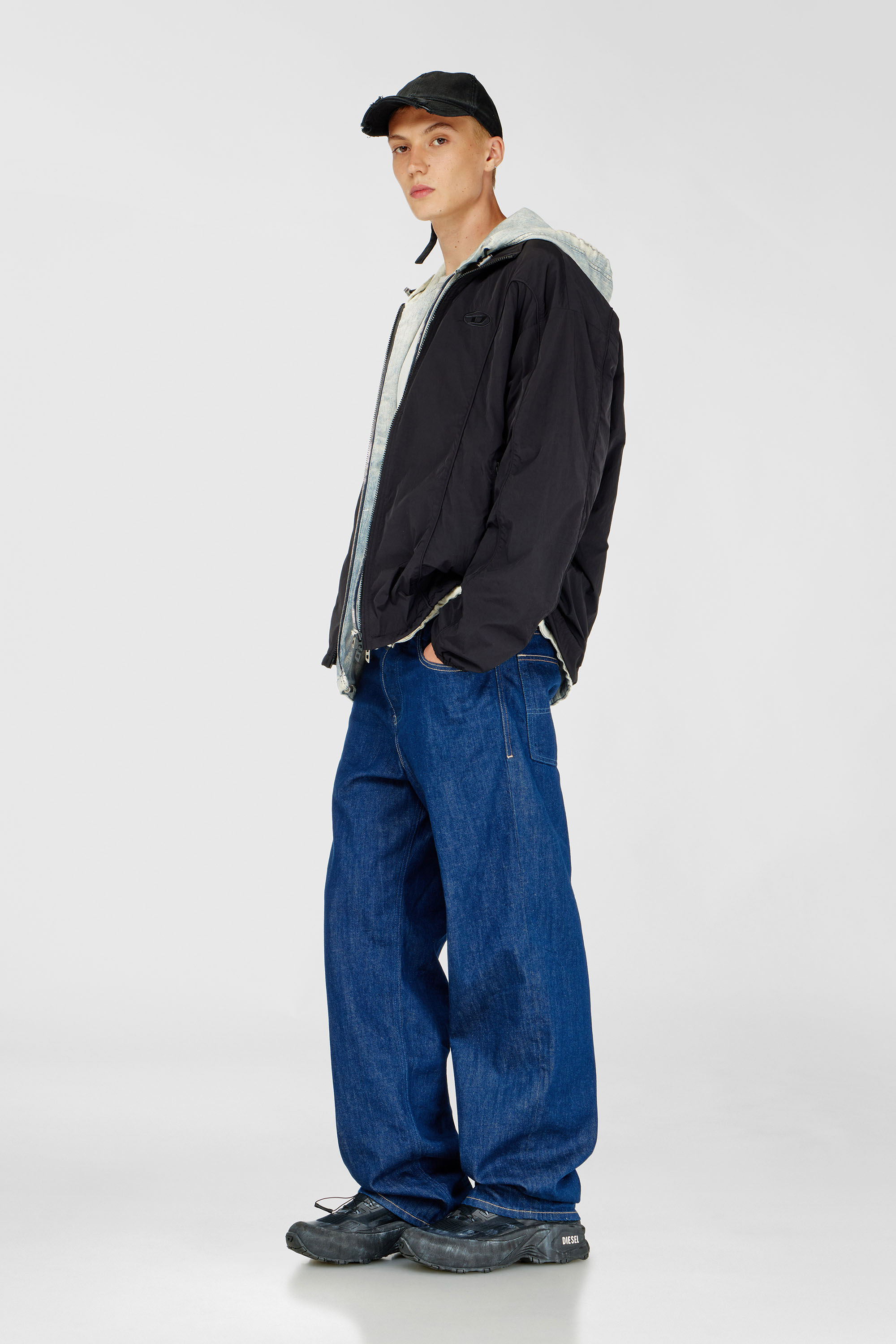 Diesel - J-FIVE-WRD-AKAD, Chaqueta de nailon arrugado con ribetes Hombre in Negro - 2