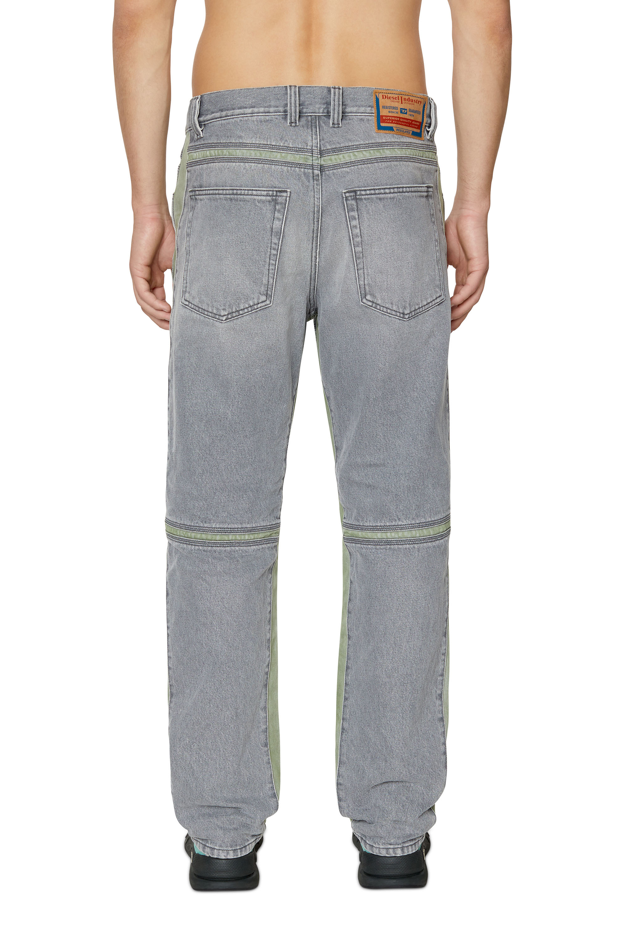 Diesel - D-Mand 007G2 Straight Jeans, Gris Claro - Image 3