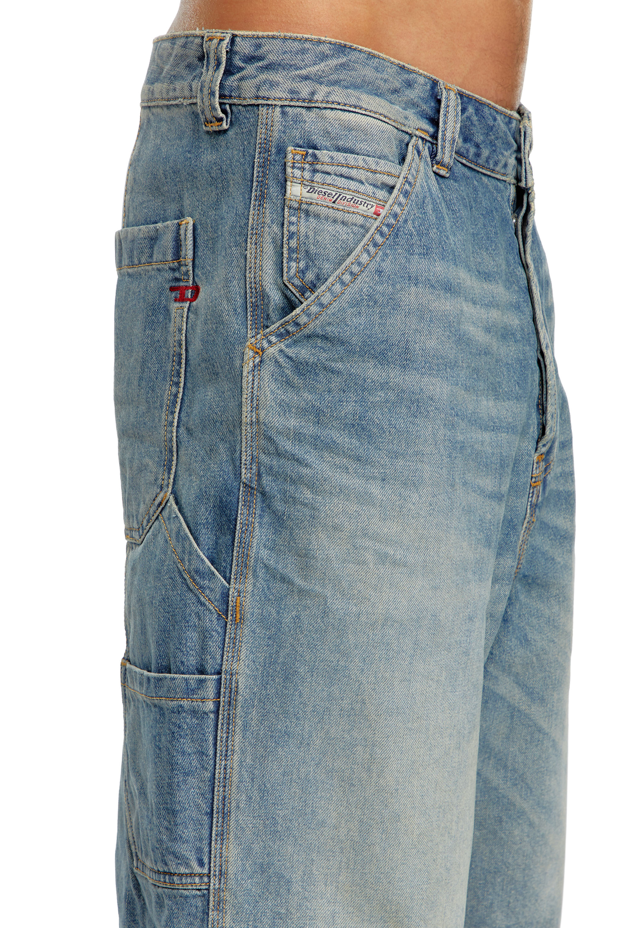 Diesel - D-LIVERY-SHORT, Hombre Pantalones cortos utility en denim in Azul marino - Image 5