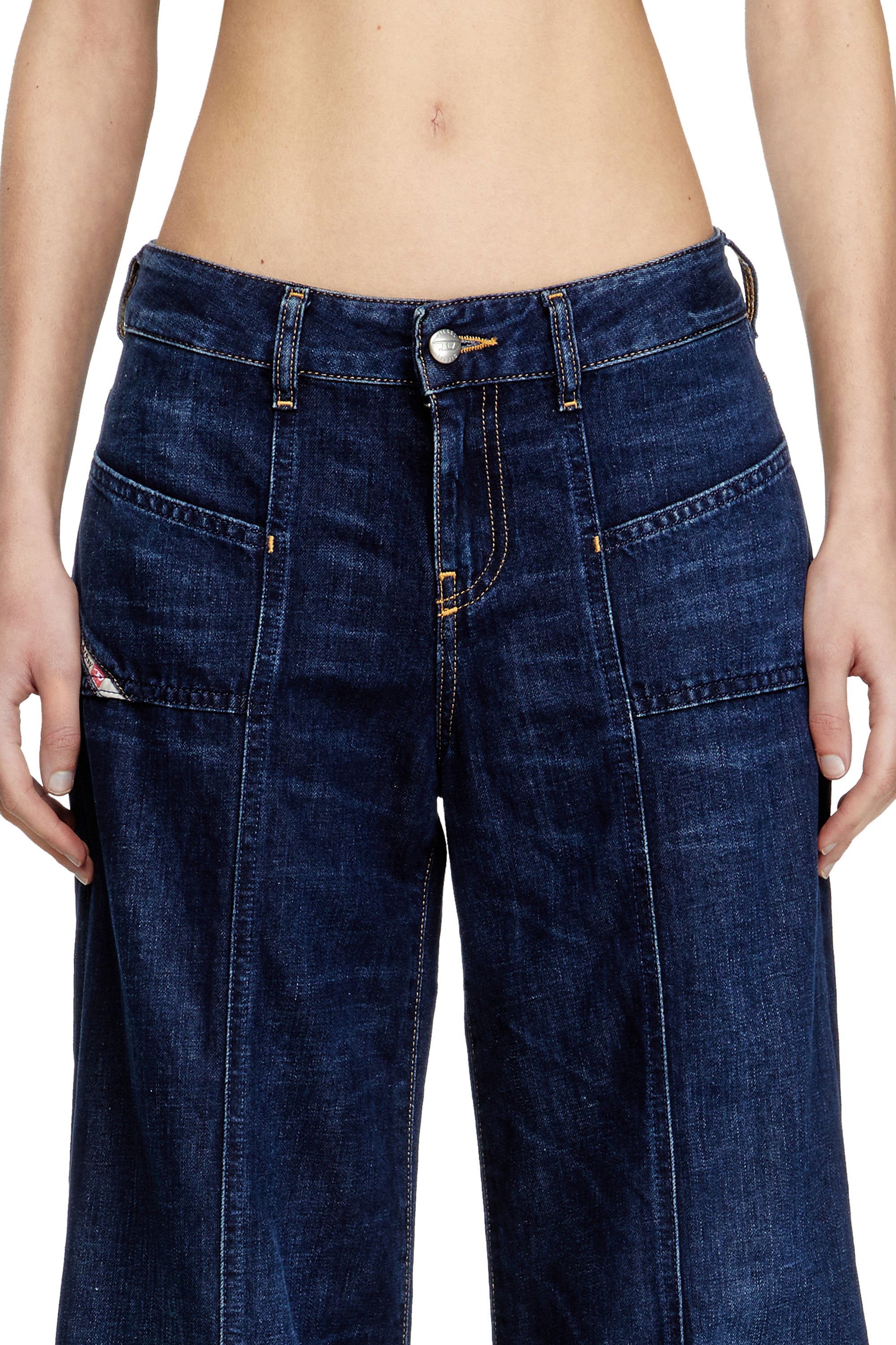 Diesel - Flare Jeans D-Akii 068RA Mujer, Azul Oscuro - 5