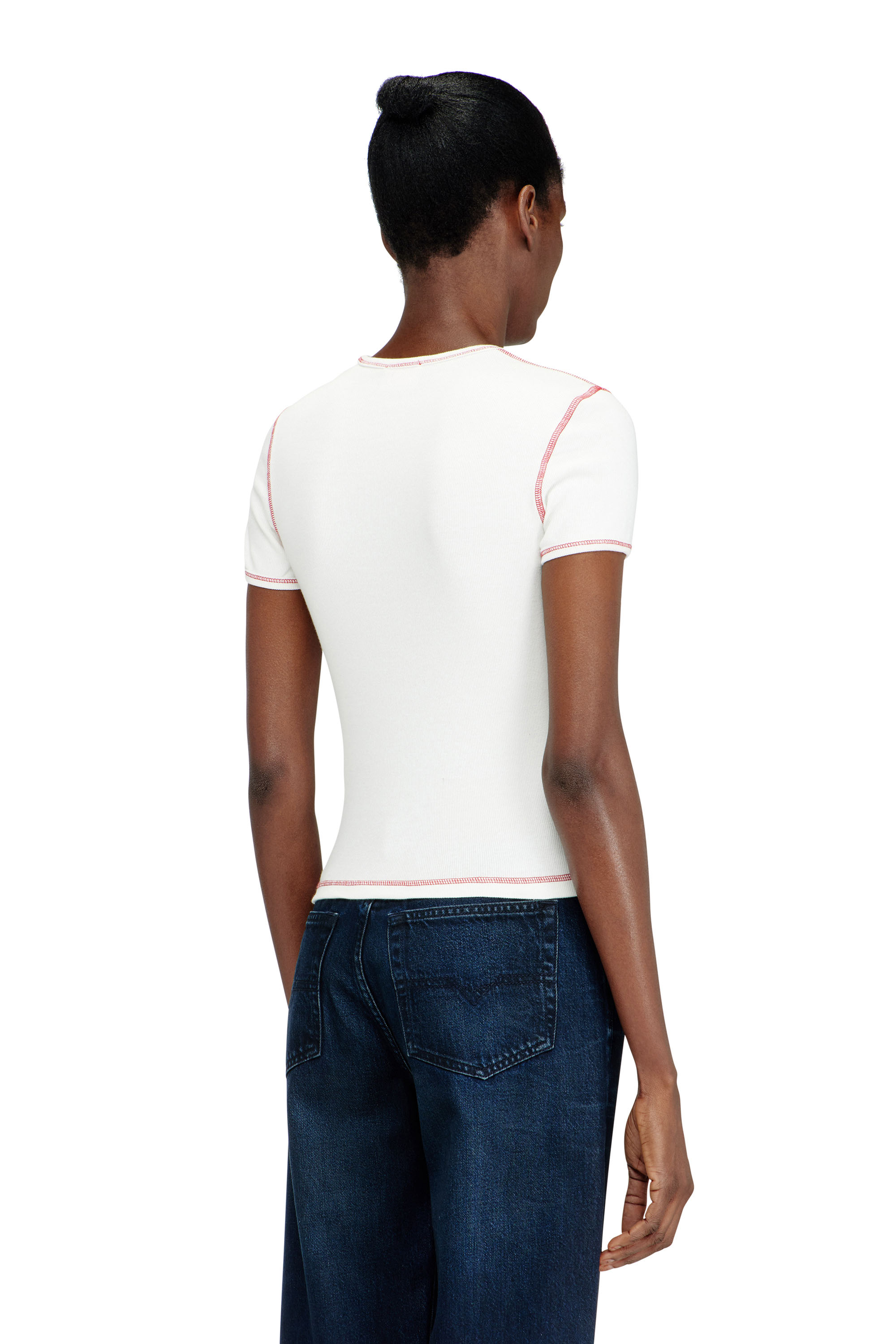 SV-T-ELE-CHER, Blanco