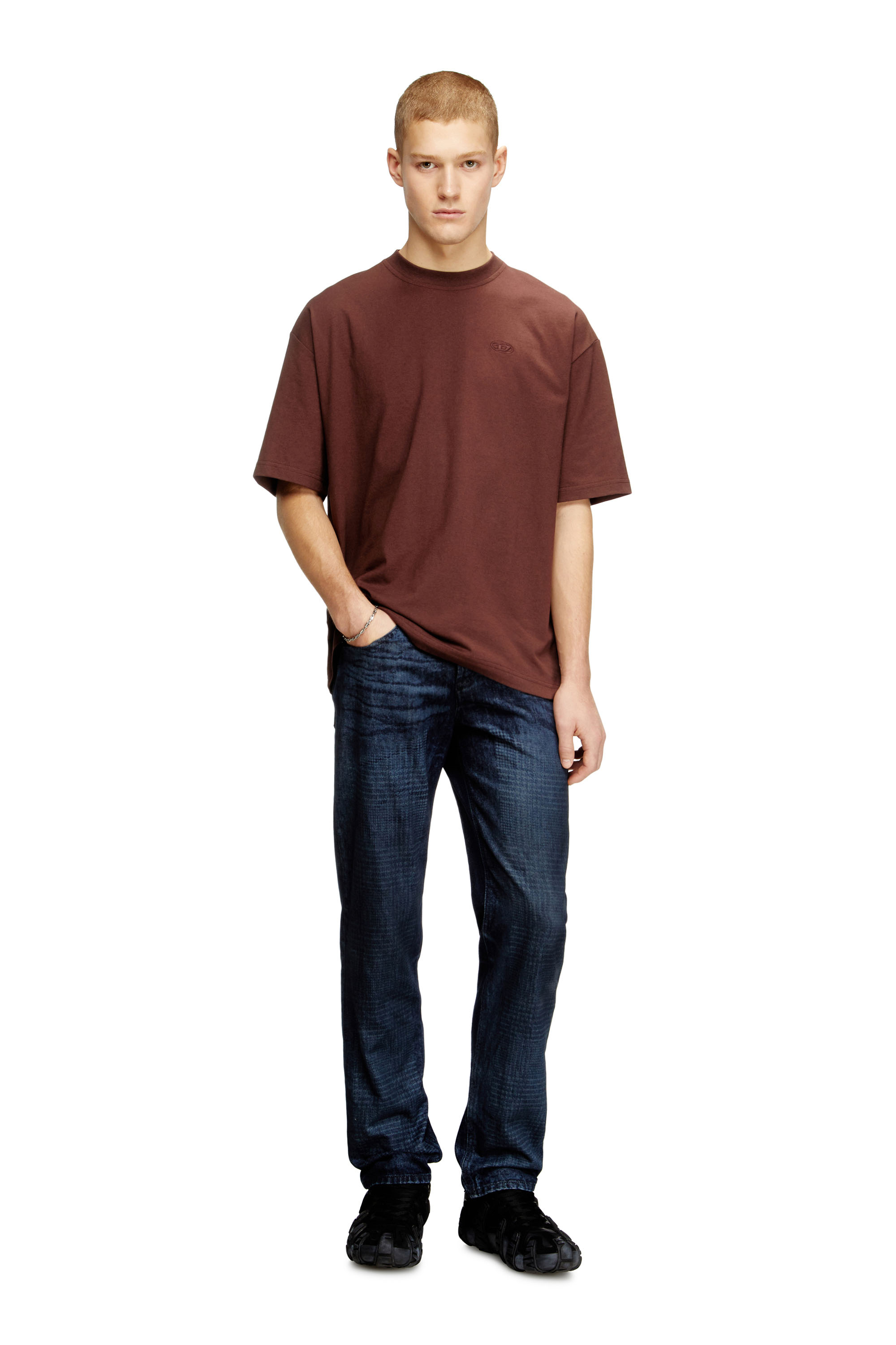 Diesel - T-BOGGY-MEGOVAL-D, Camiseta con bordado oval D grande Hombre in ToBeDefined - 2