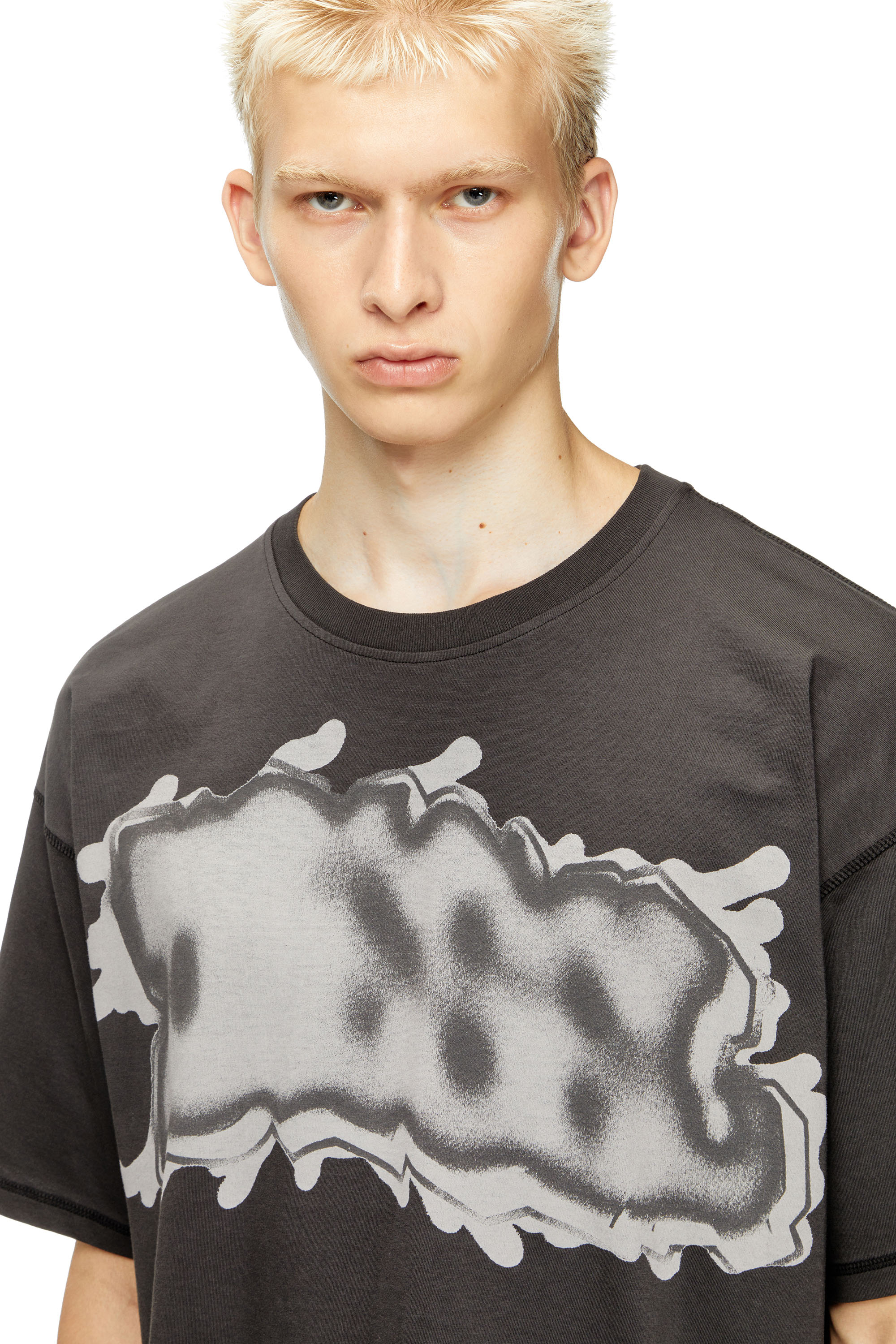 Diesel - T-LEONARD-IHBJ, Camiseta con estampado de grafiti Hombre in Gris - 5