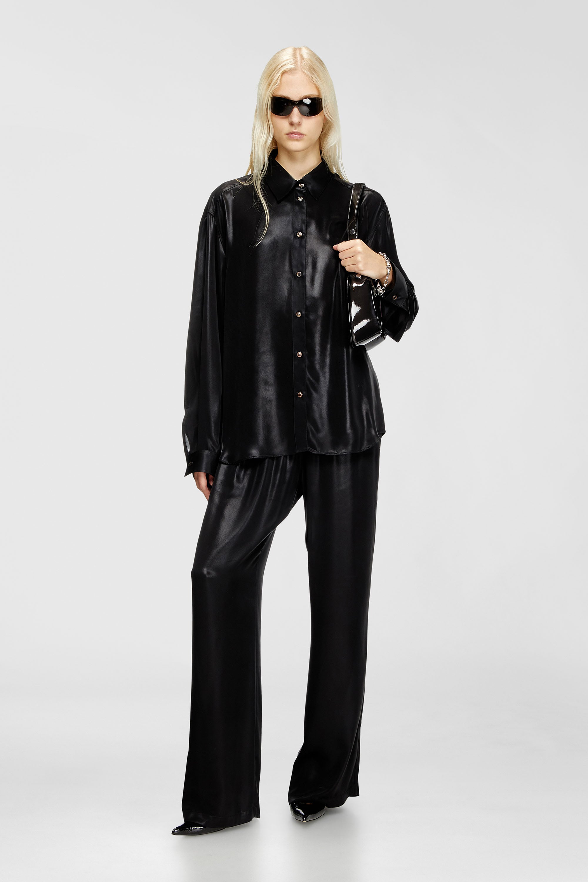Diesel - P-DREYER-C-WN-Q1, Pantalones deportivos de sat&eacute;n Mujer in Negro - 1