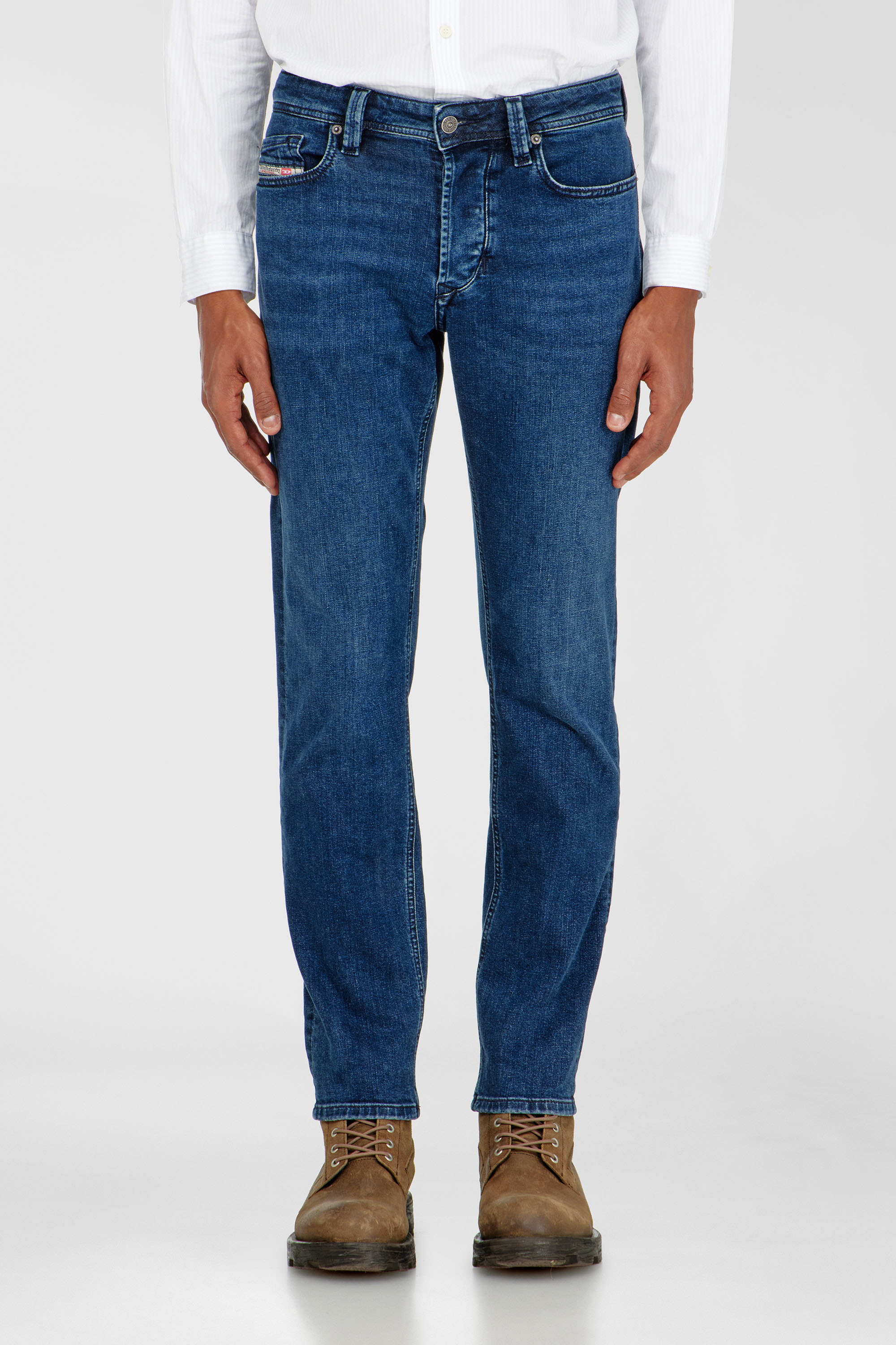 Diesel - Regular Jeans 1986 Larkee-Beex 0BEDA Hombre, Azul Oscuro - 4