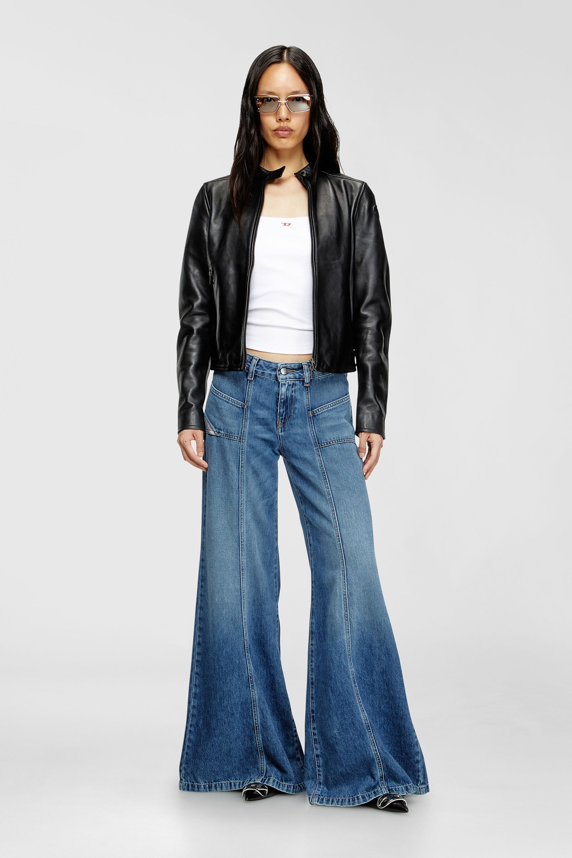 Diesel - Flare Jeans D-Akii 09M56 Mujer, Azul medio - 1