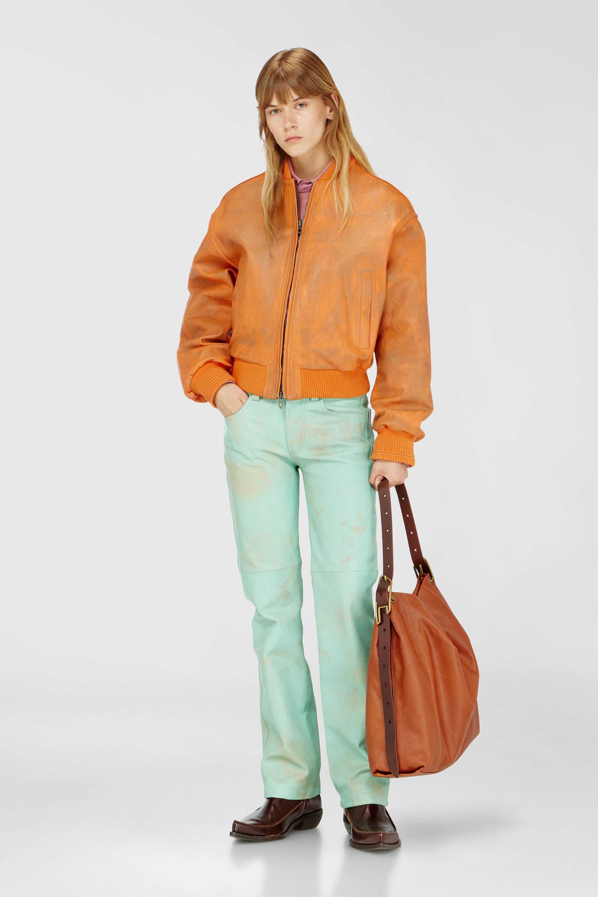 Diesel - D-LINE HOBO L, D-Line-Bolso hobo de piel brillante Mujer in Marr&oacute;n - 2