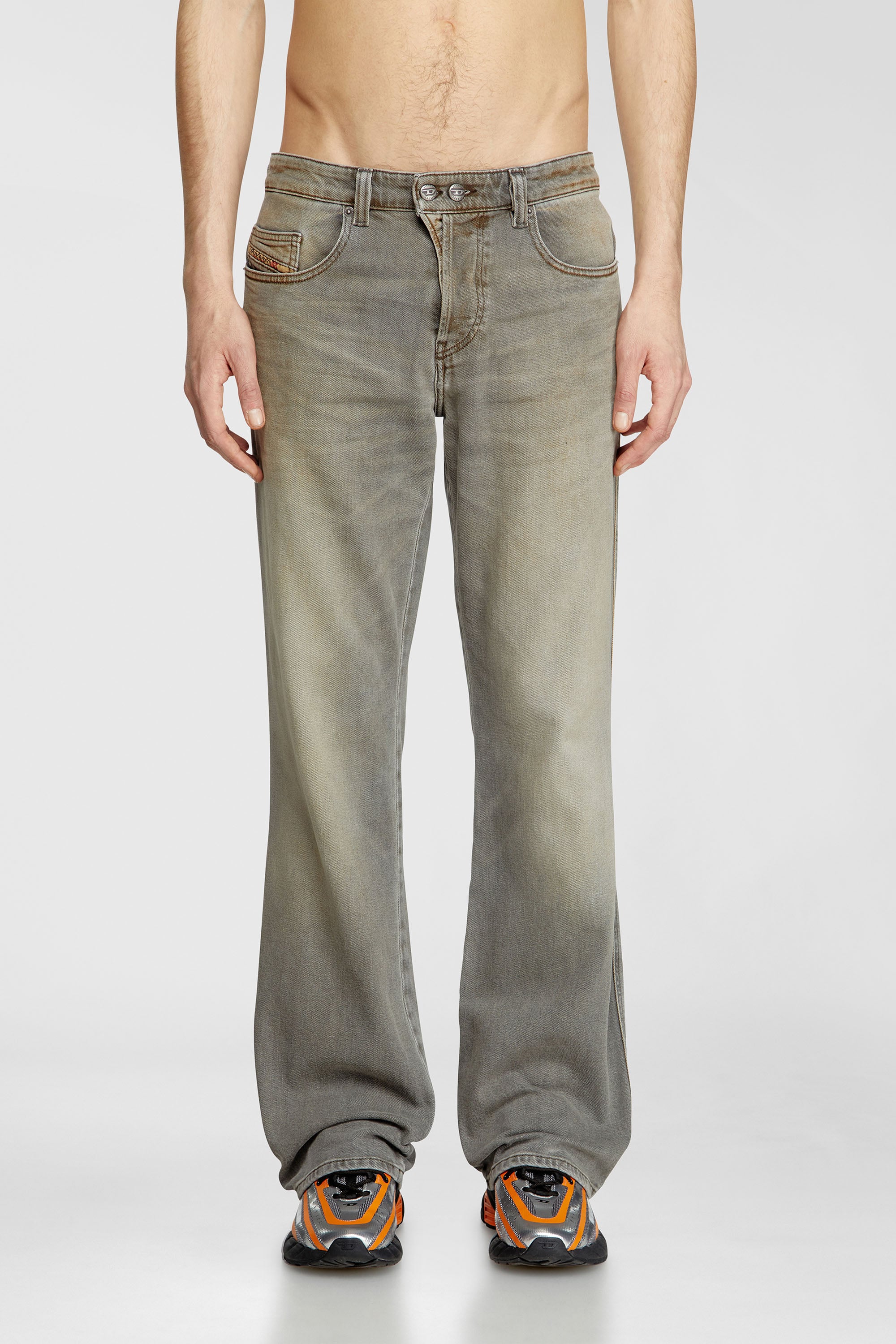 Diesel - Bootcut Jeans 1998 D-Buck 09L37 Hombre, Gris Claro - 1