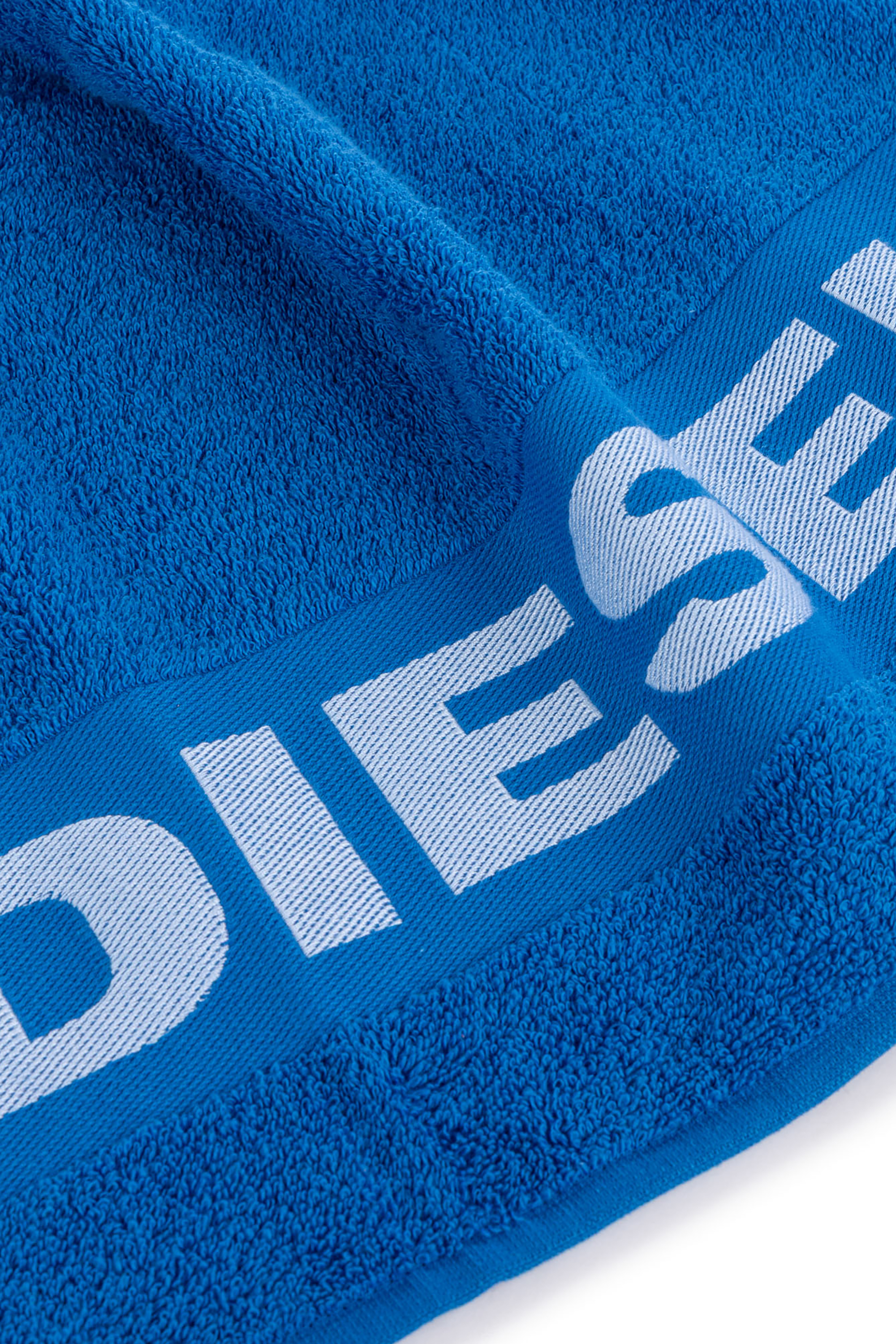 Diesel - 1015212 LOGO-COTTON TOWEL 100X180 BLUE, Toalla de Felpa de Algodón con Logotipo Unisex in Azul marino - 2