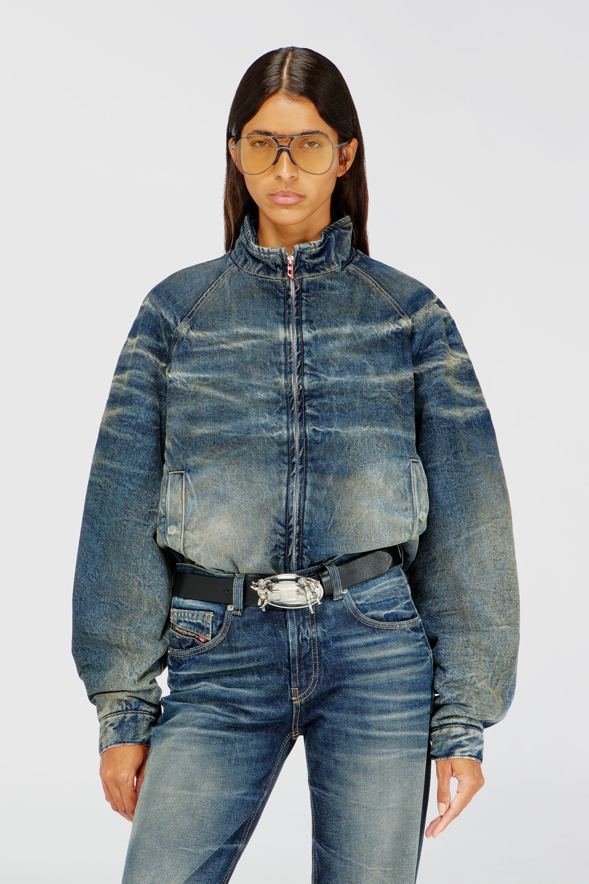 Diesel - DE-BARUS-FSJ1, Chaqueta acolchada de denim arrugado con efecto sucio Mujer in Azul marino - 1