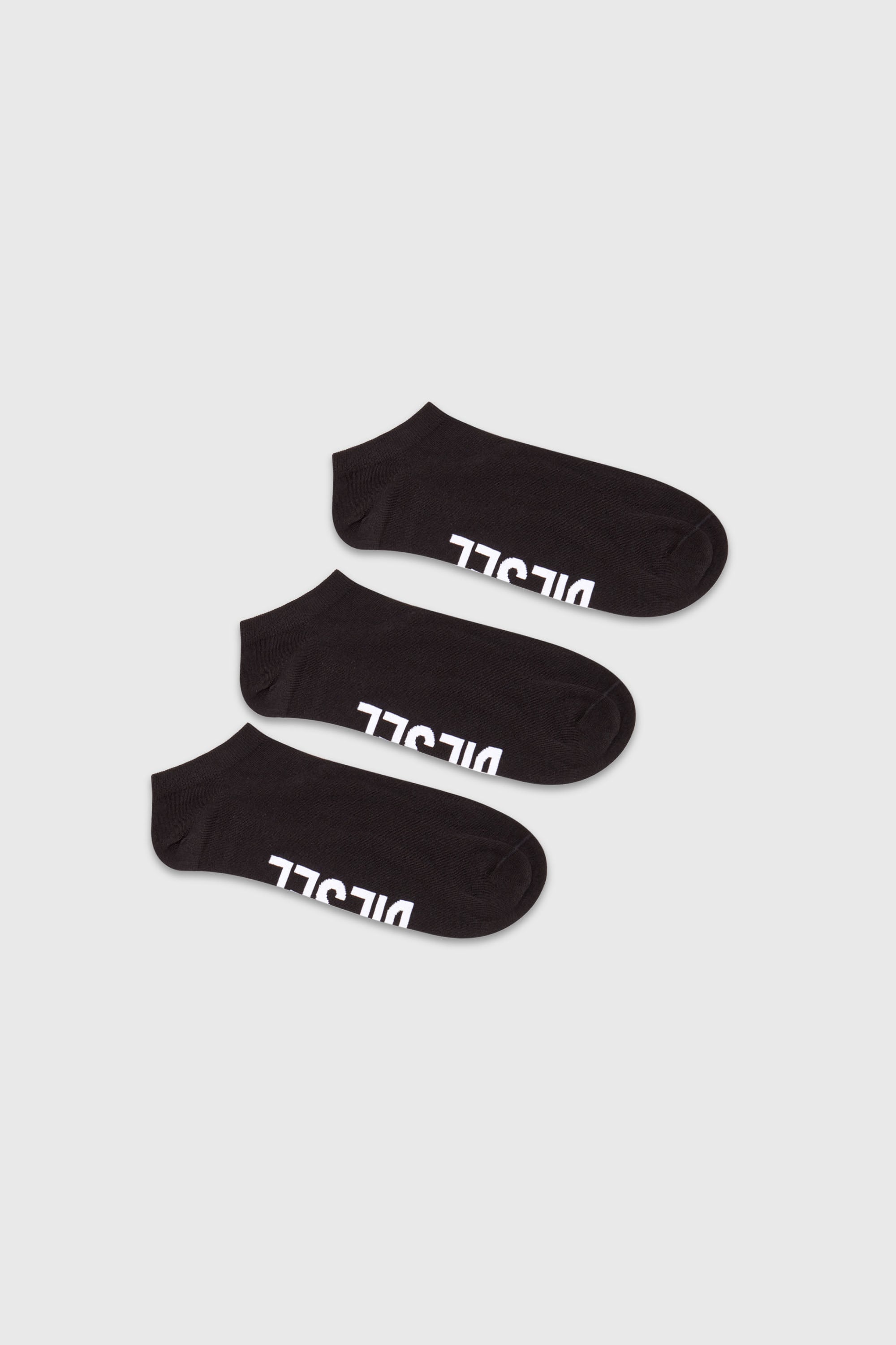 Diesel - SKM-GOST-THREEPACK, Paquete de tres calcetines de corte bajo con logotipo en el arco Hombre in Negro - 1