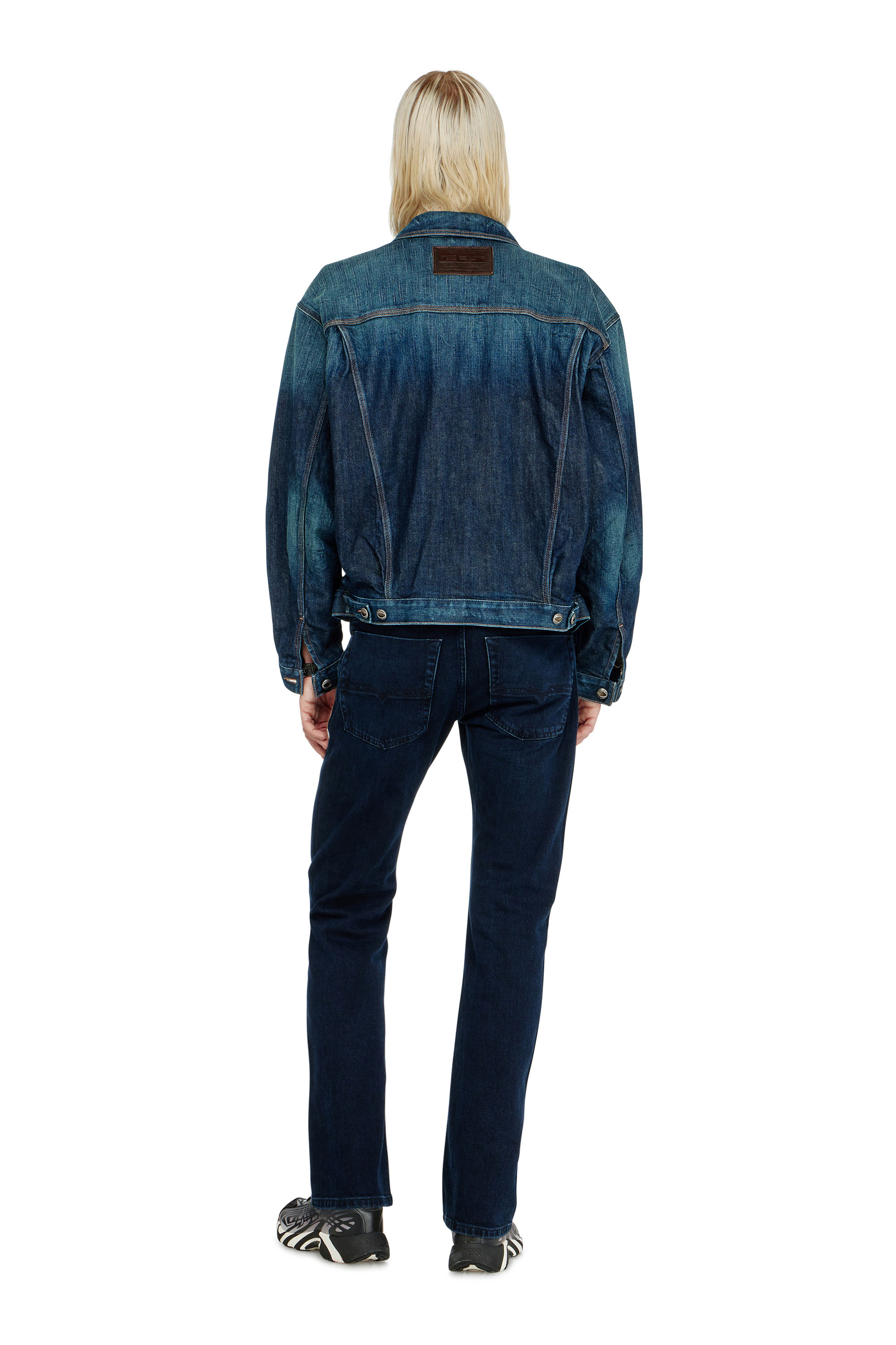 Diesel - Bootcut Jeans 2007 Zatiny 0KBBJ Hombre, Azul Oscuro - 3