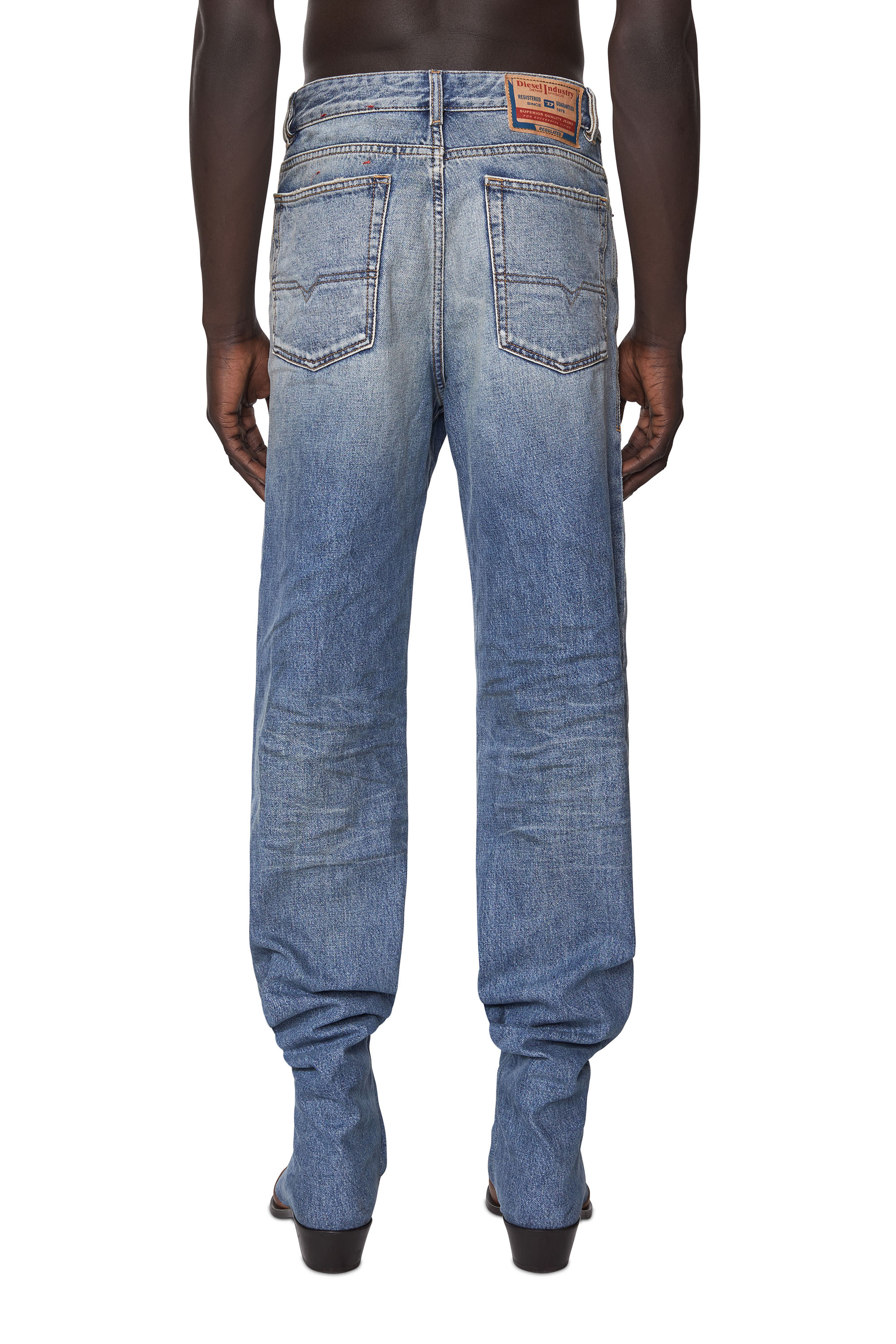 Diesel - 1955 007A7 Straight Jeans, Azul Claro - Image 2