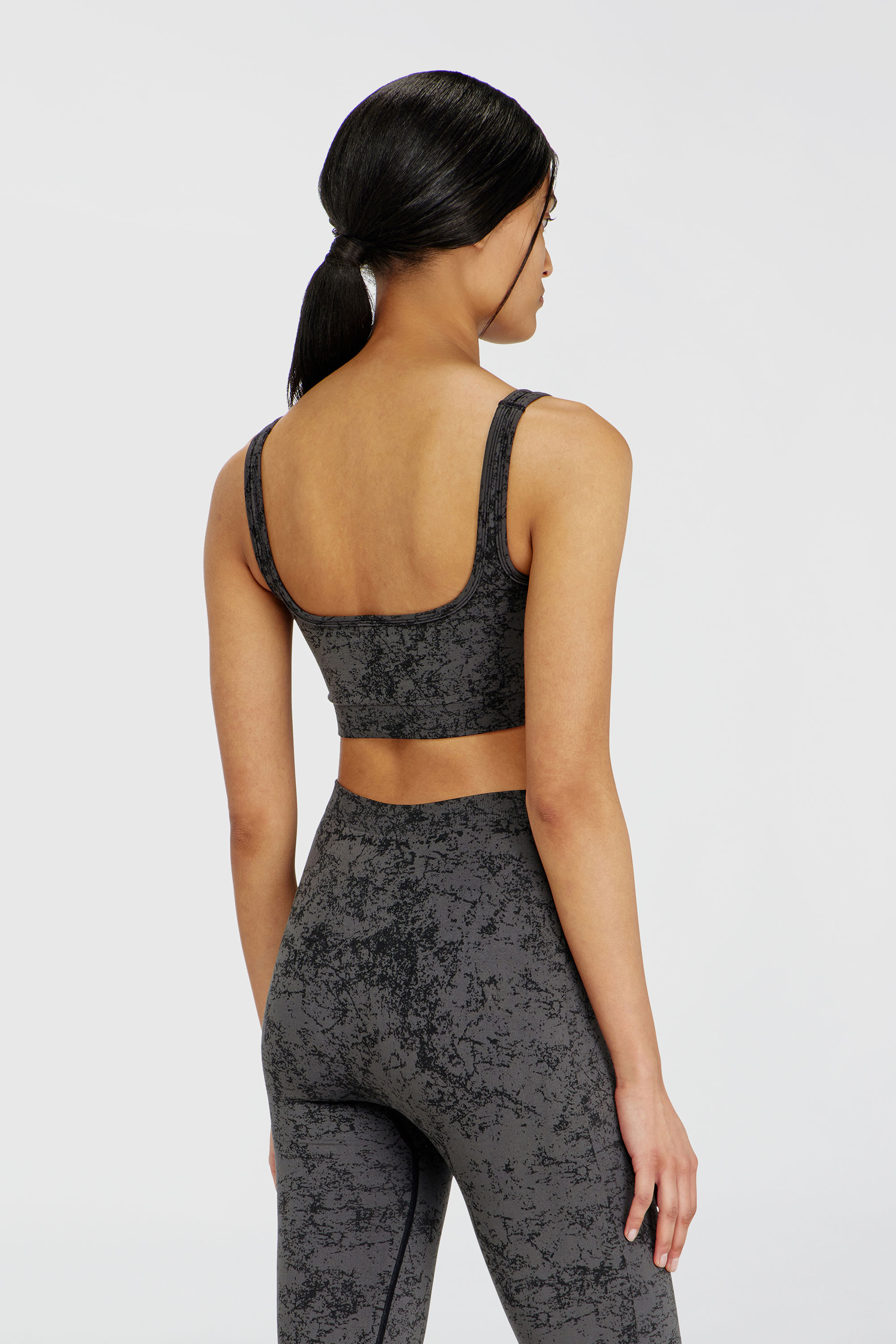 Diesel - HELLA-UTLT, Top deportivo con estampado utility Mujer in Gris - 4