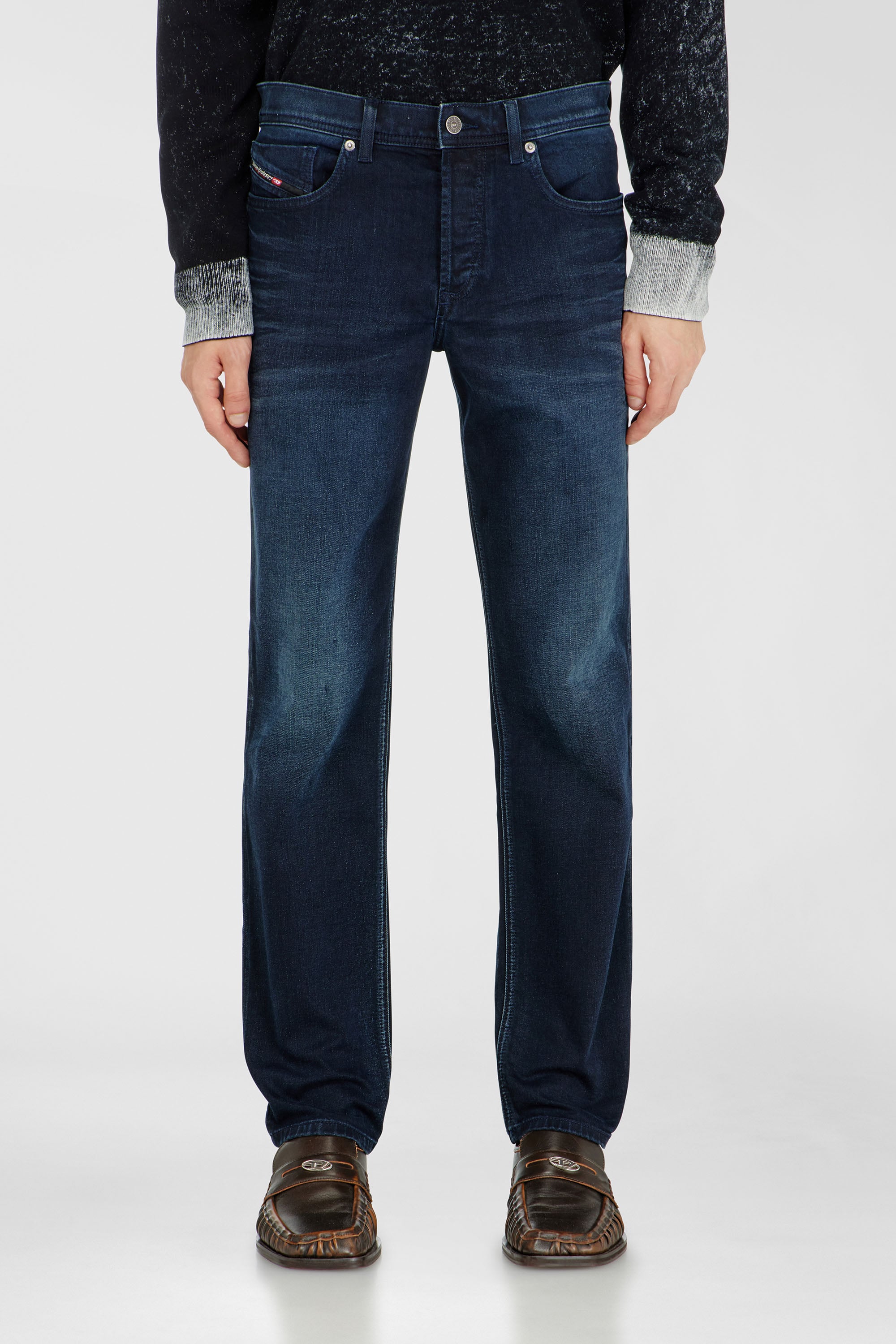 Diesel - Regular Jeans 2023 D-Finitive 0BMBX Hombre, Azul Oscuro - 1