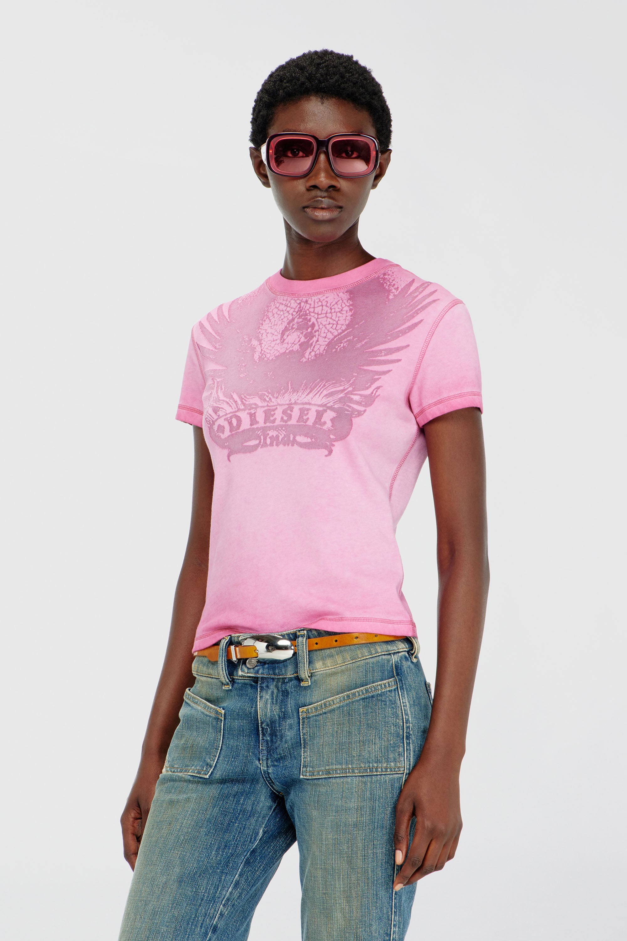 Diesel - T-ILA-AA7, Camiseta slim con d&eacute;vor&eacute; Phoenix Mujer in Rosa - 1