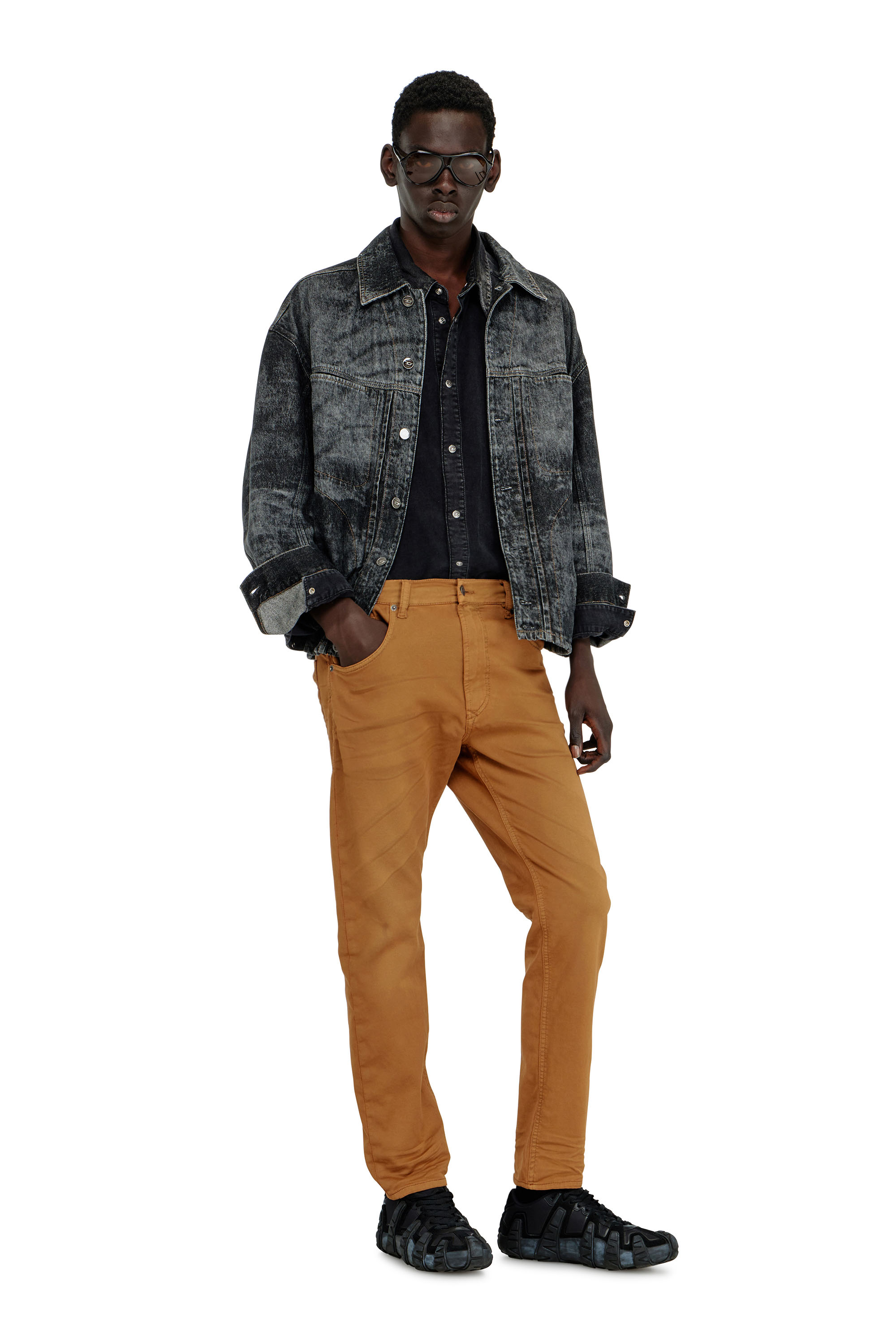 Diesel - Regular 2032 D-Krooley-BW Joggjeans&reg; 0670M Hombre, Camel - 2