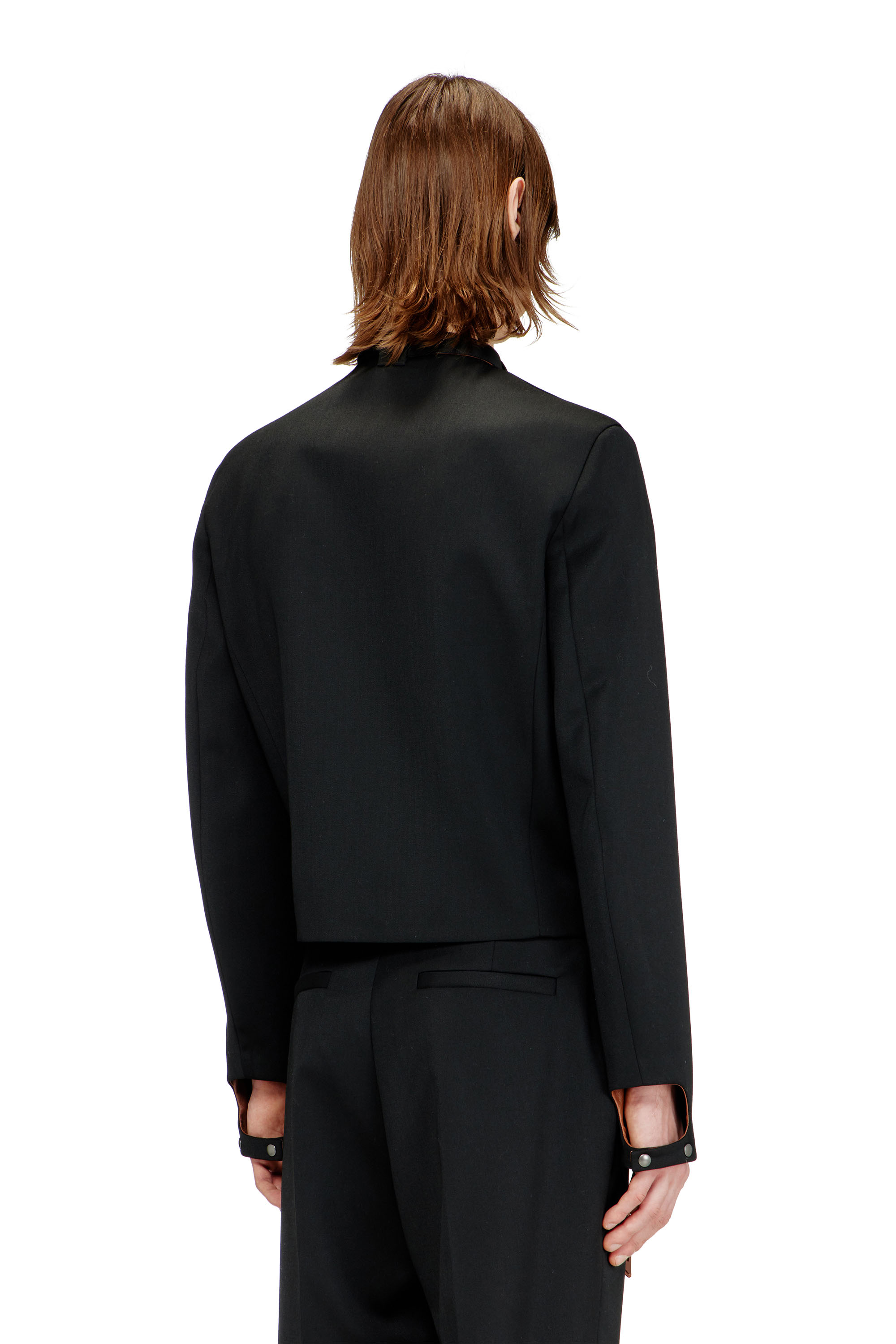 Diesel - J-NURIEL-A, Chaqueta entallada con correa de cuello estilo biker Hombre in Negro - 4