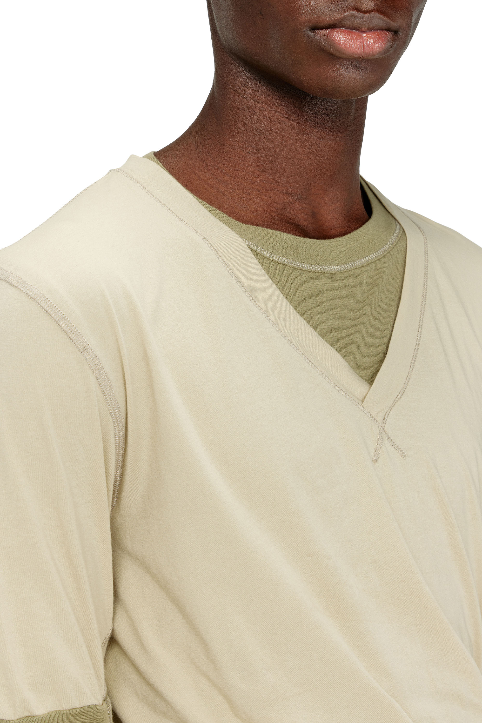 Diesel - T-MOODY-PLAIN, Top de doble capa retorcido Hombre in Verde - 5