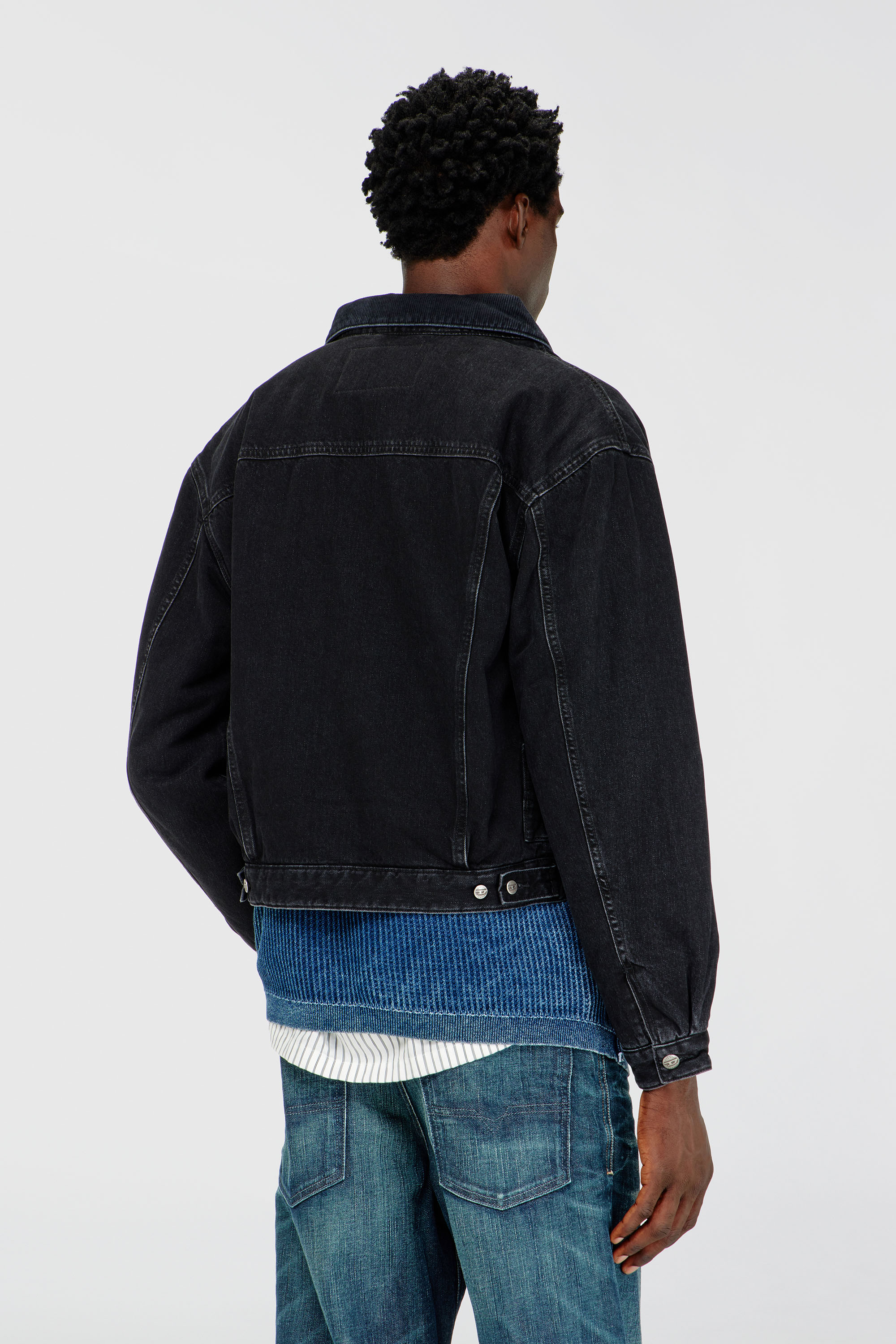 Diesel - D-RANGER-T, Cazadora trucker acolchada en denim Unisex in Negro - 4