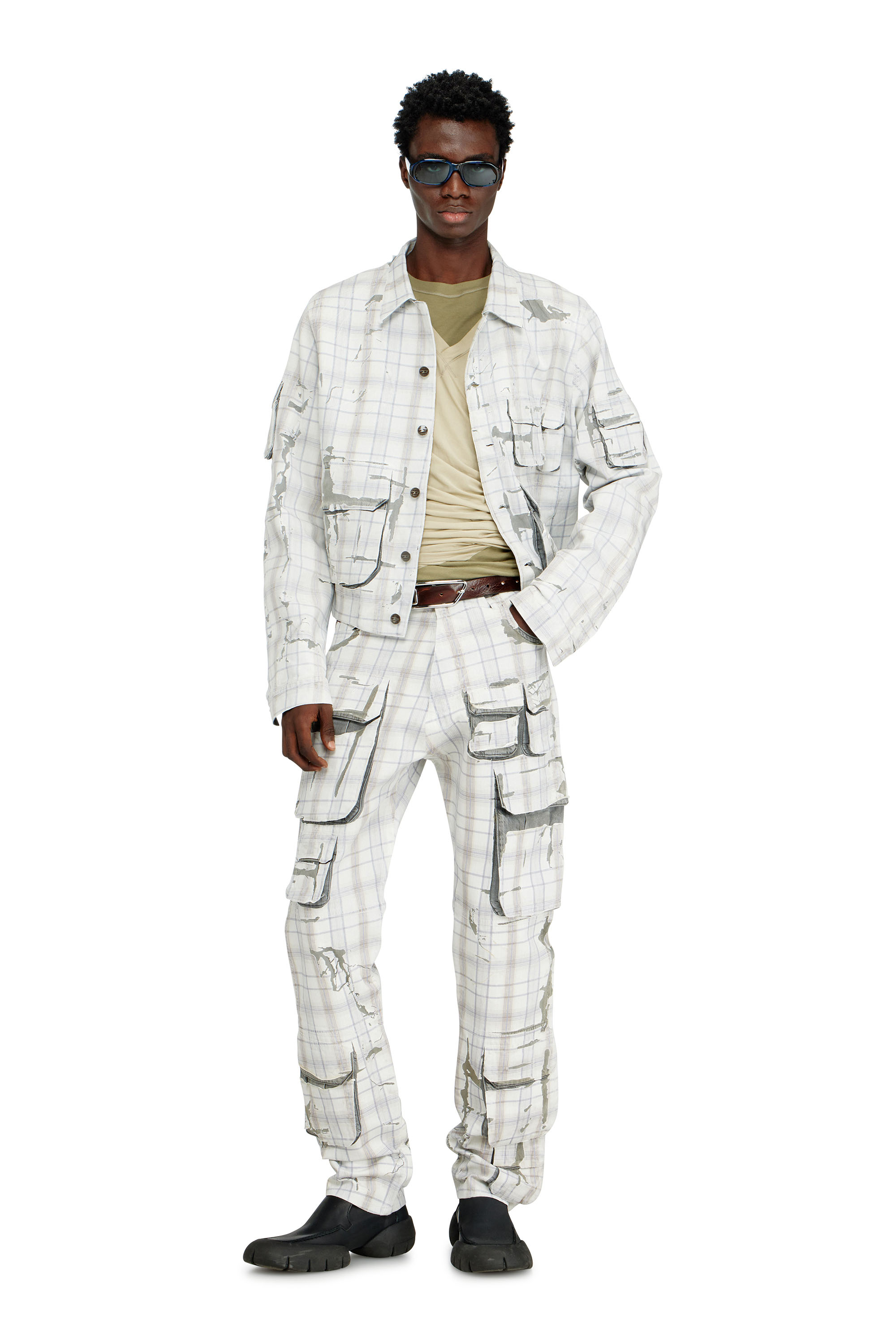 Diesel - D-VALEN-FSI1, Chaqueta vaquera con efecto pelable Hombre in Gris - 1