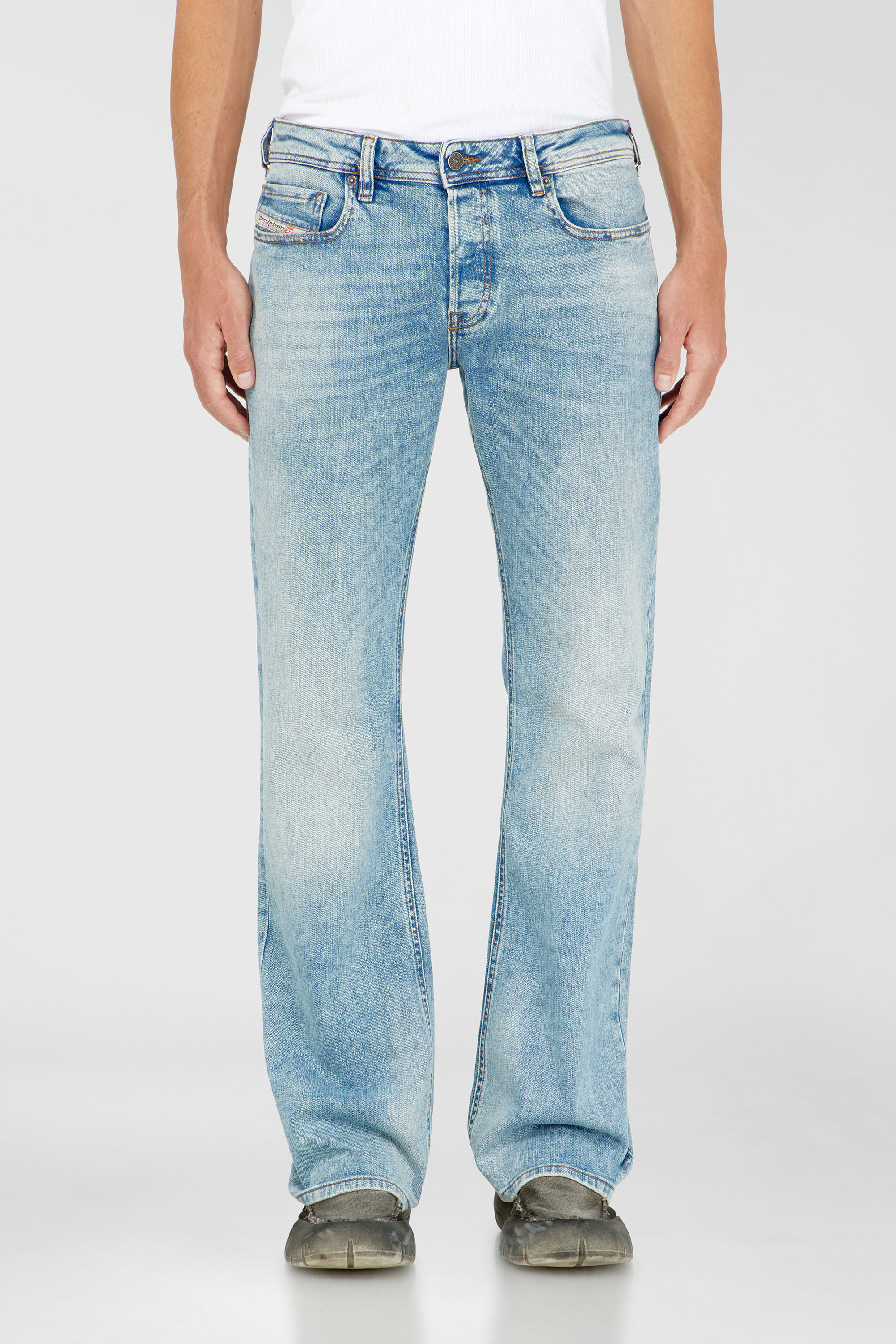 Diesel - Bootcut Jeans 2007 Zatiny 0DBDV Hombre, Azul Claro - 1