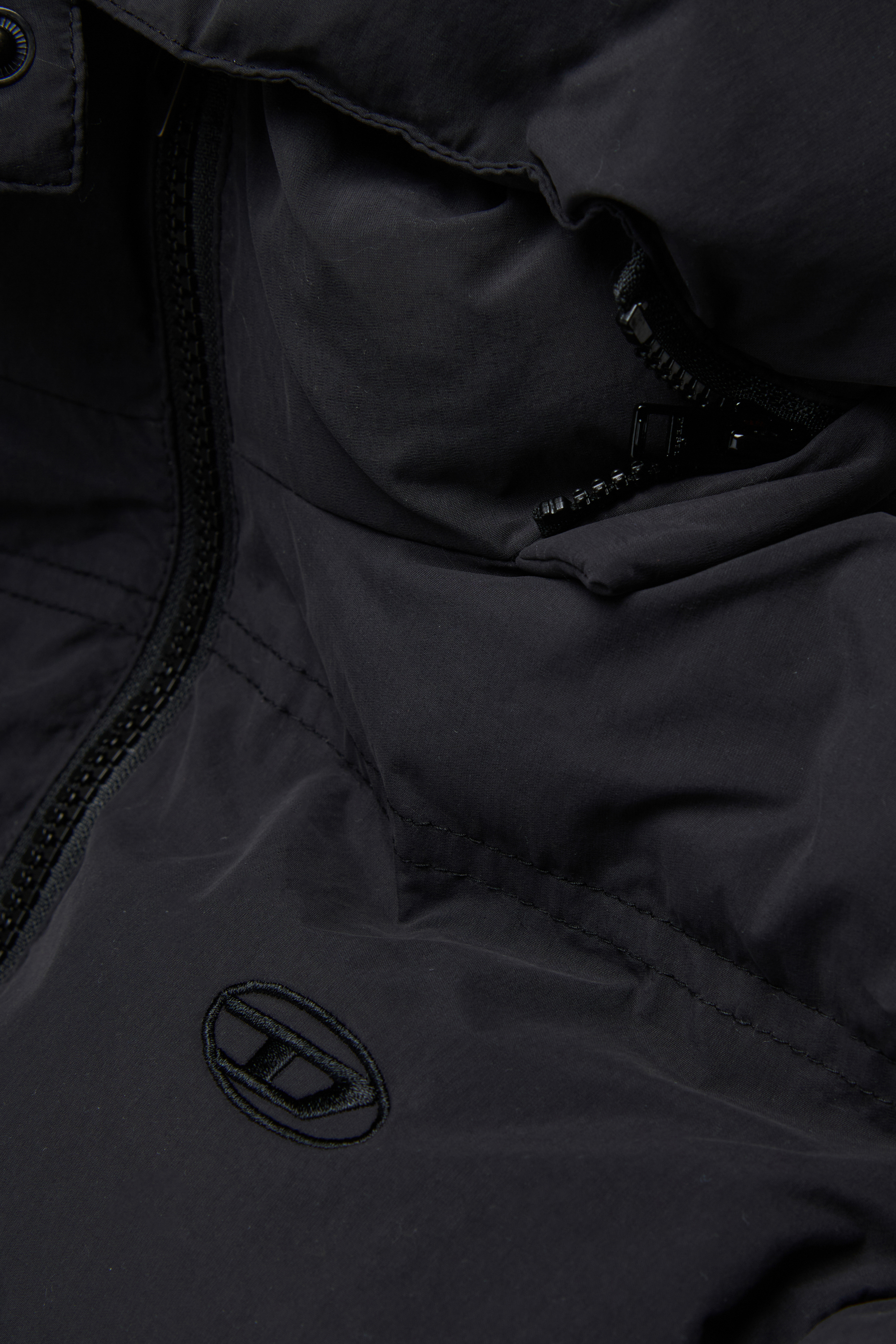 Diesel - JWRAVEEL, Chaqueta de nylon con capucha Unisex in Negro - 4
