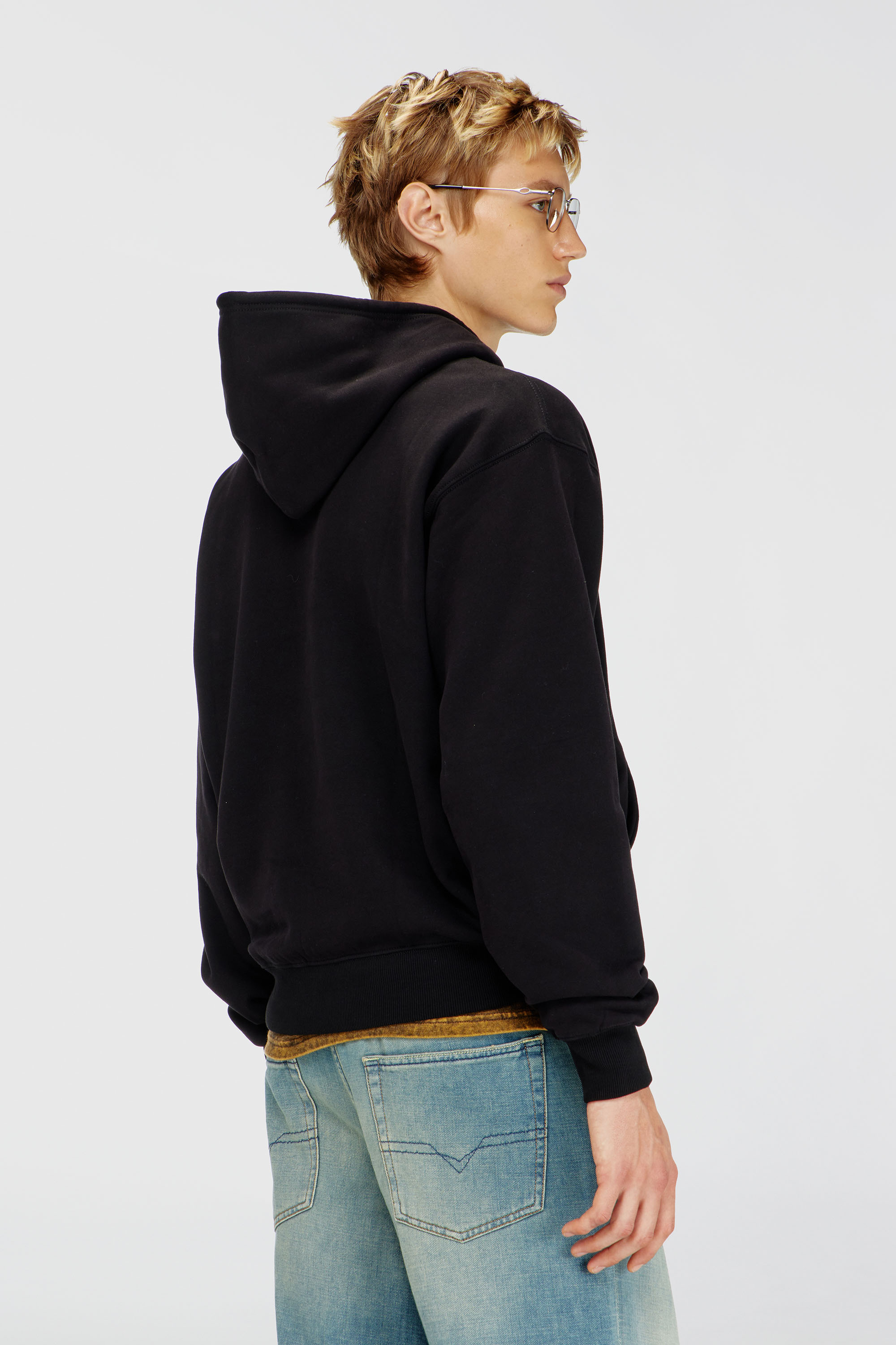 Diesel - S-LUK-H-T92, Sudadera con capucha de algod&oacute;n con bordado del logotipo Oval D tono sobre tono Hombre in Negro - 4