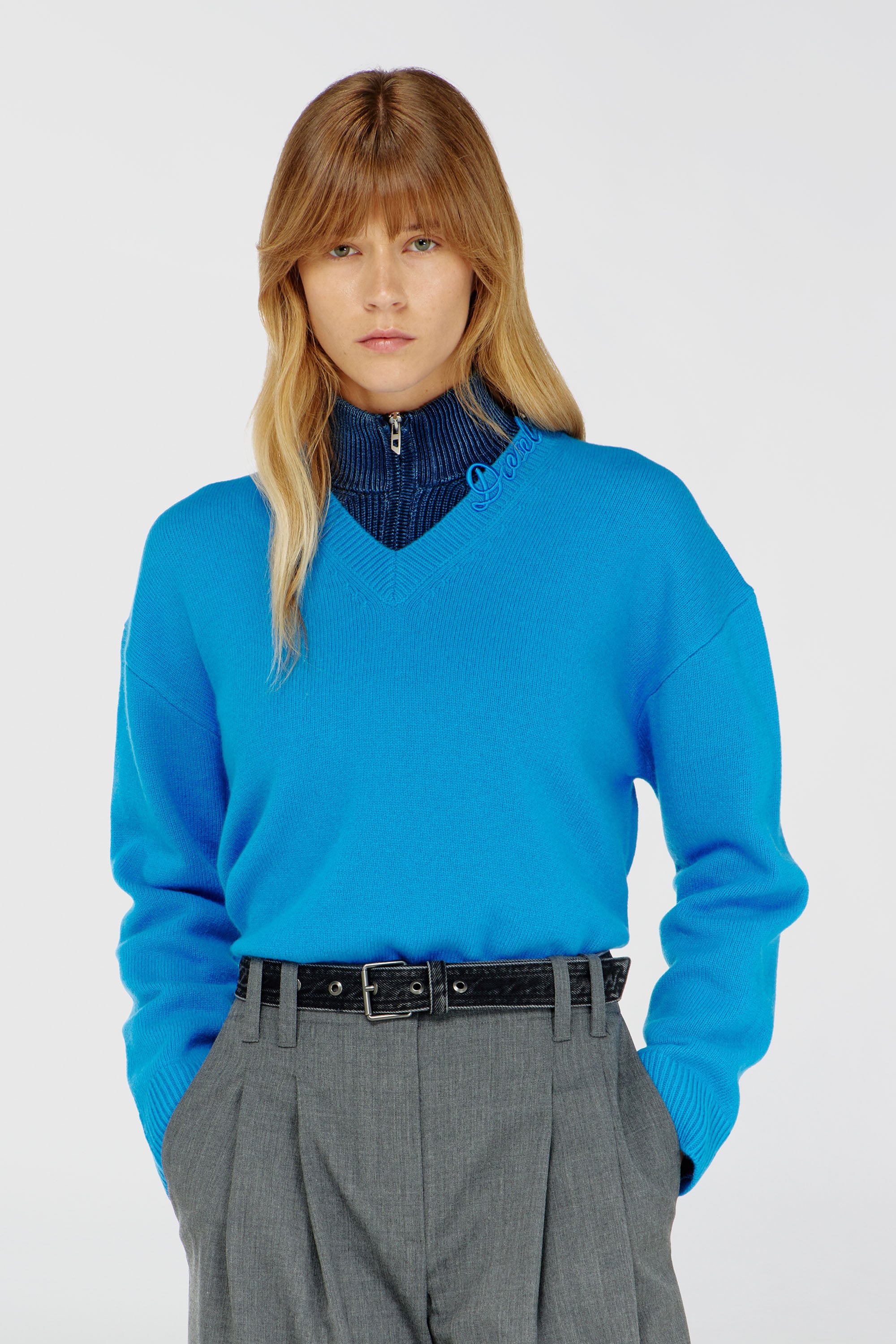 Diesel - M-IMOSA, Jersey de lana de pico con logo en el cuello Mujer in Azul marino - 1