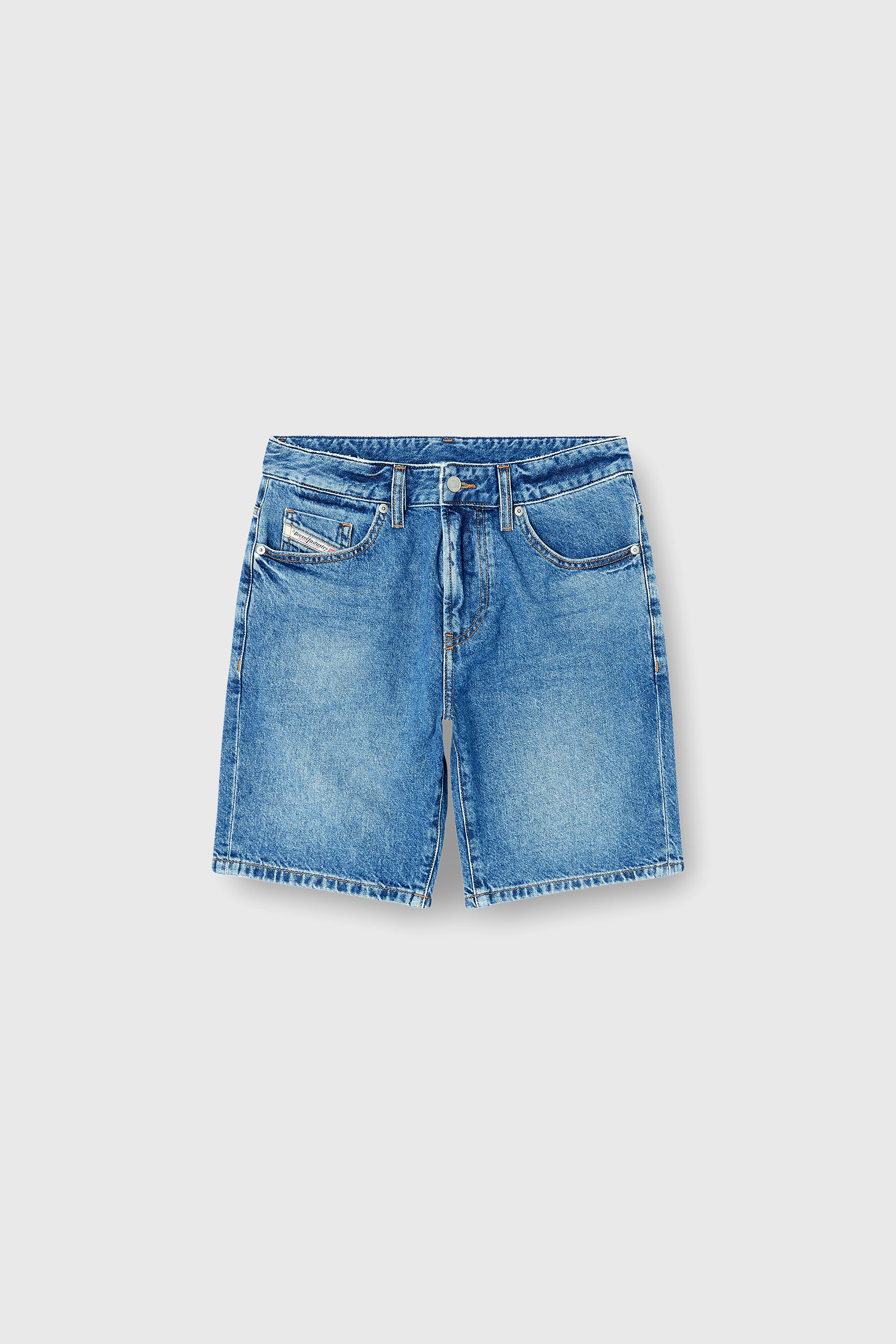 Diesel - D-FIN, Pantalones cortos slim de denim de lavado oscuro Hombre in Azul marino - 2