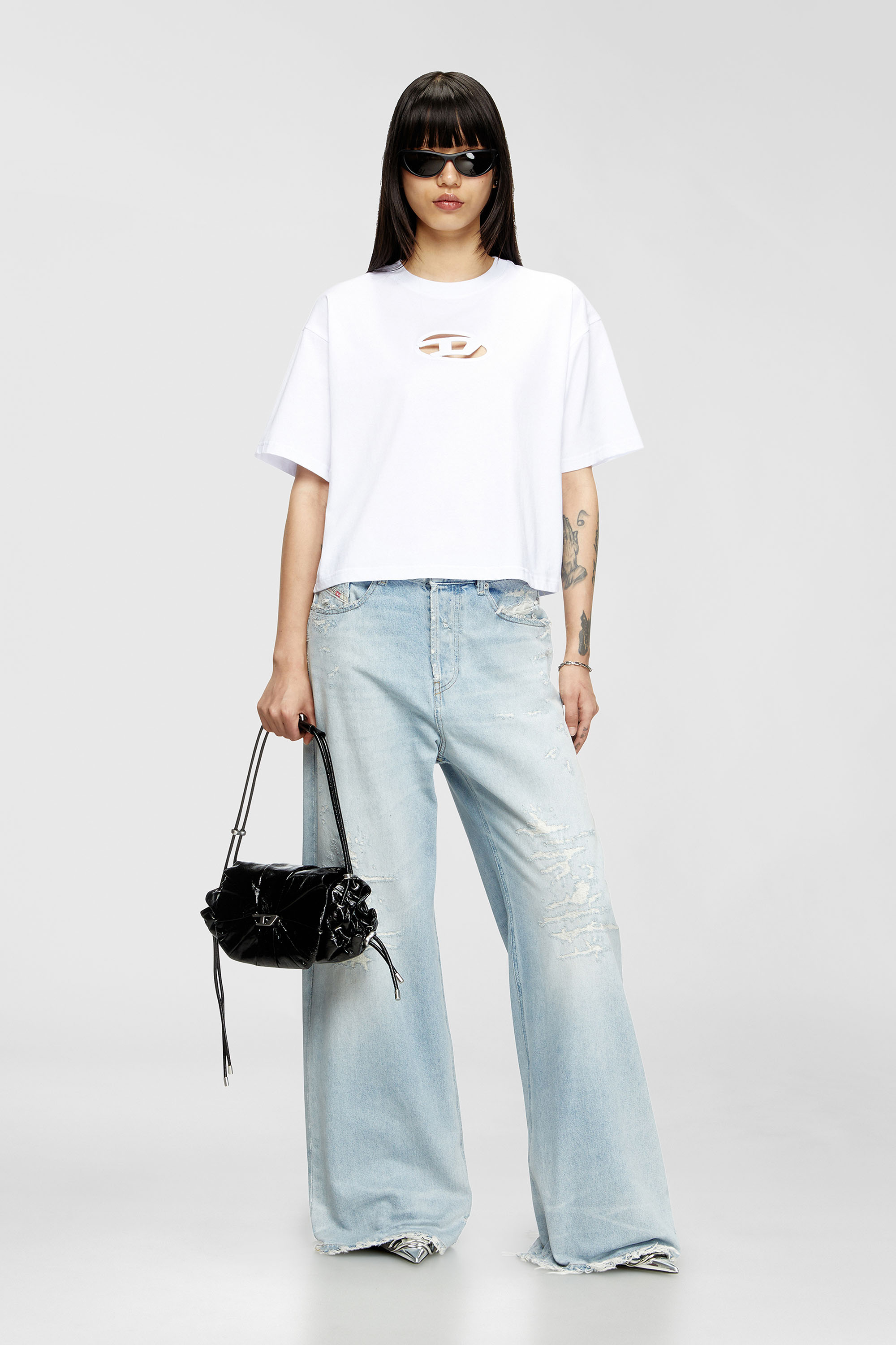 Diesel - T-BUXT-CROP-OD, Woman's Boxy T-shirt with cut-out Oval D logo in White - 1