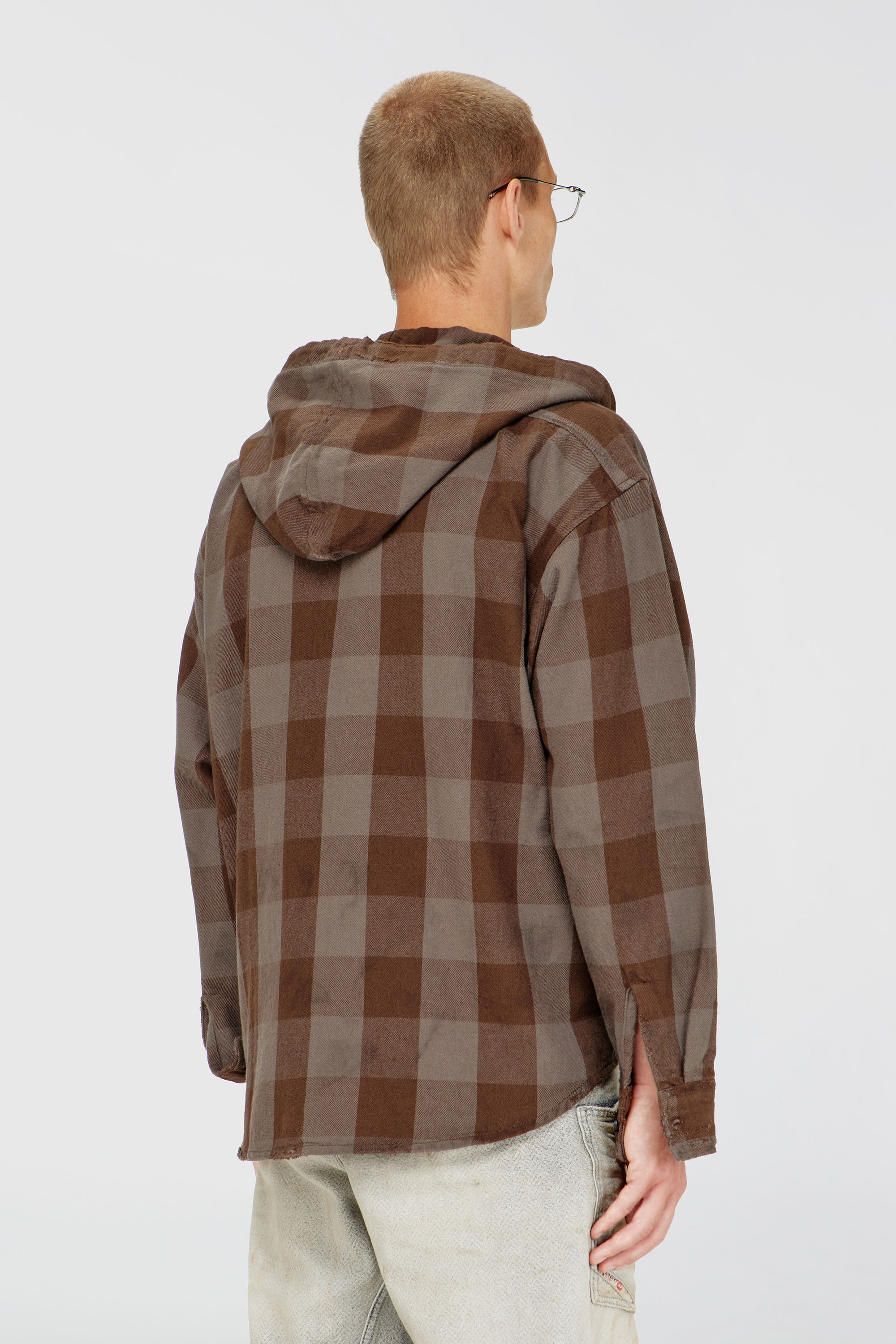 Diesel - S-DRUM-HOODY, Camisa con capucha efecto desgastado en franela de cuadros Hombre in Marr&oacute;n - 4